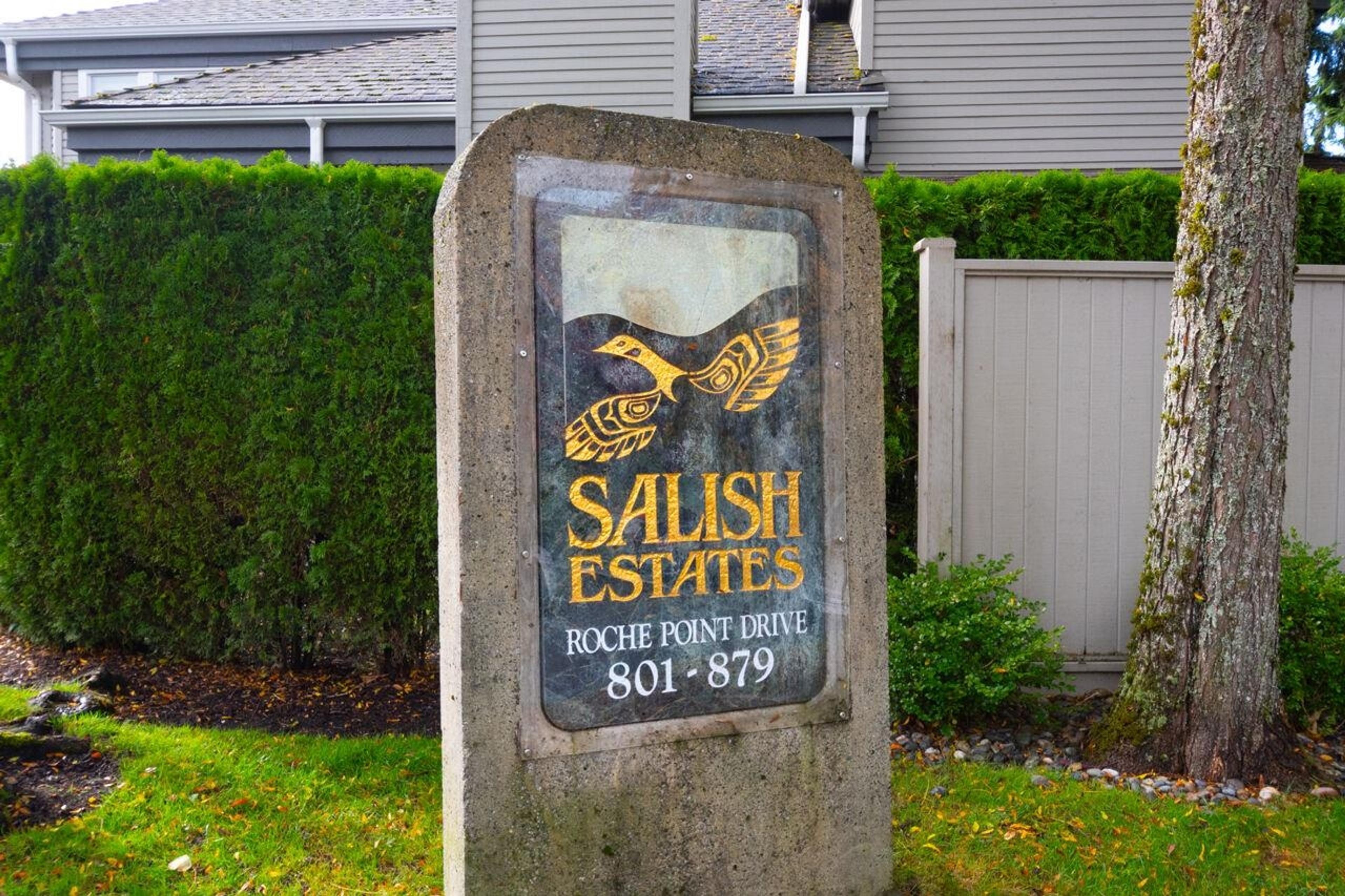 817 Roche Point Drive, North Vancouver - Exteriors - Photo 1