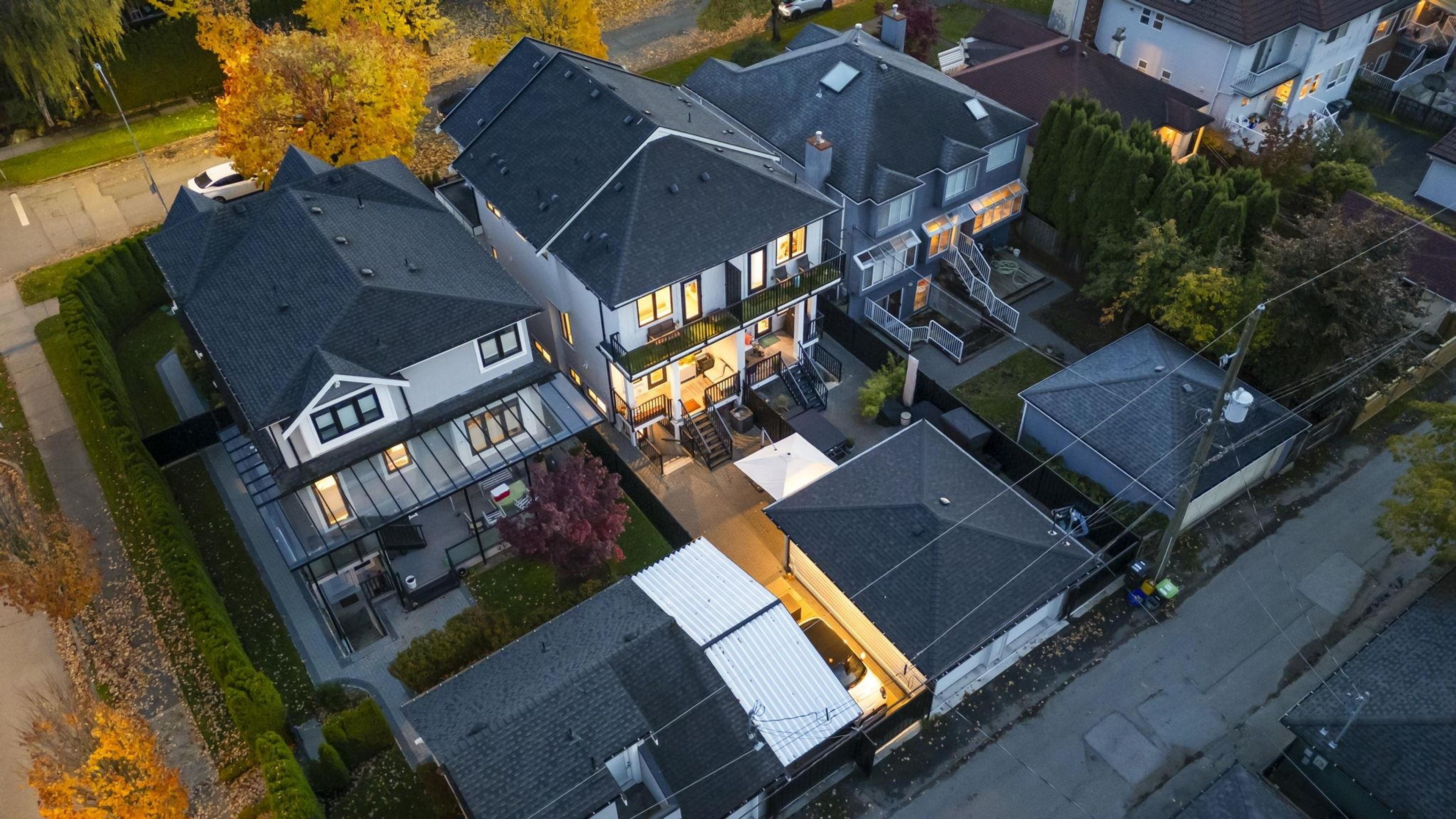 2815 W 19th Avenue, Vancouver - Exteriors - Full Complex View, Drone/Aerial View - Photo 5