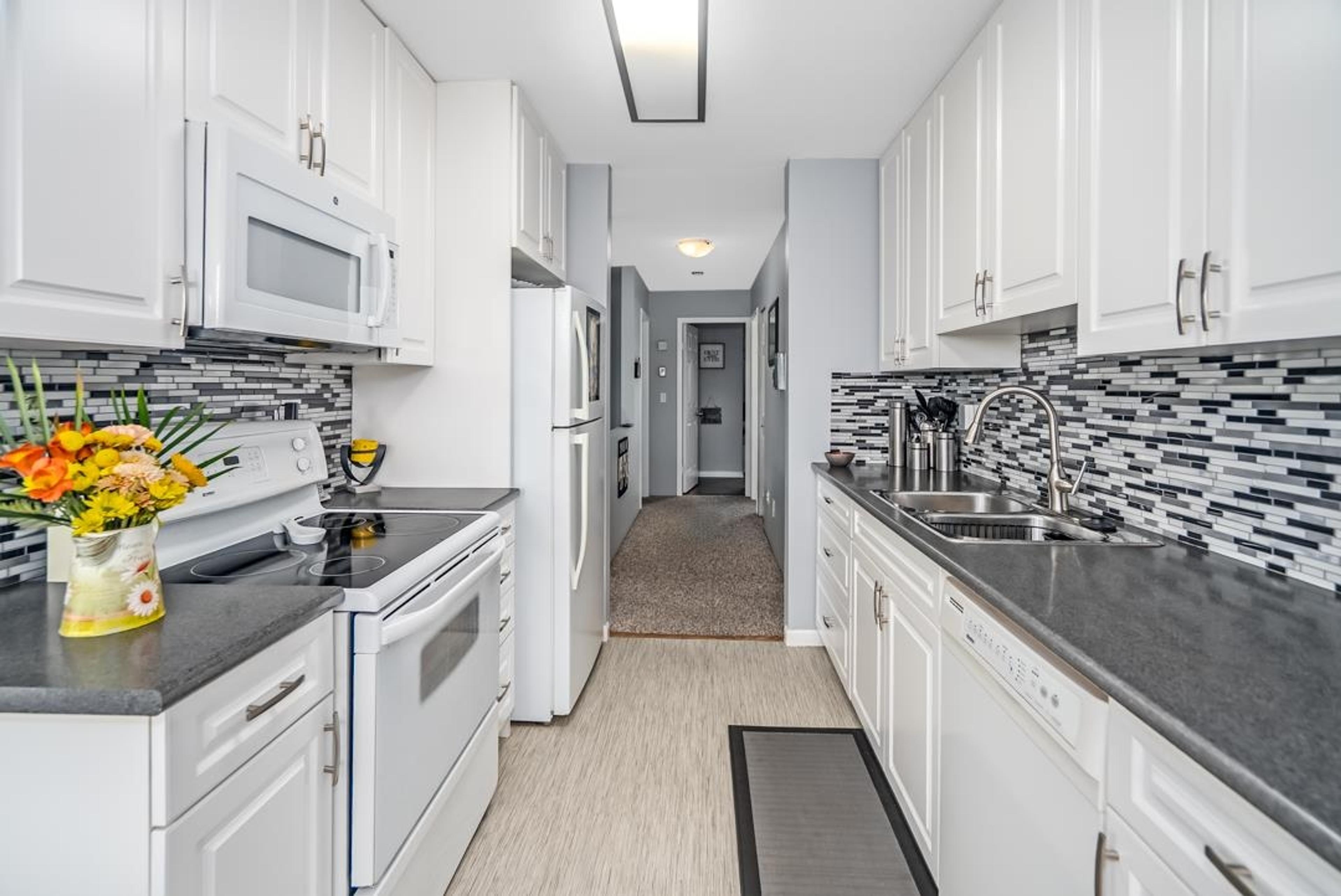 #12 20554 118 AVENUE - Image 3