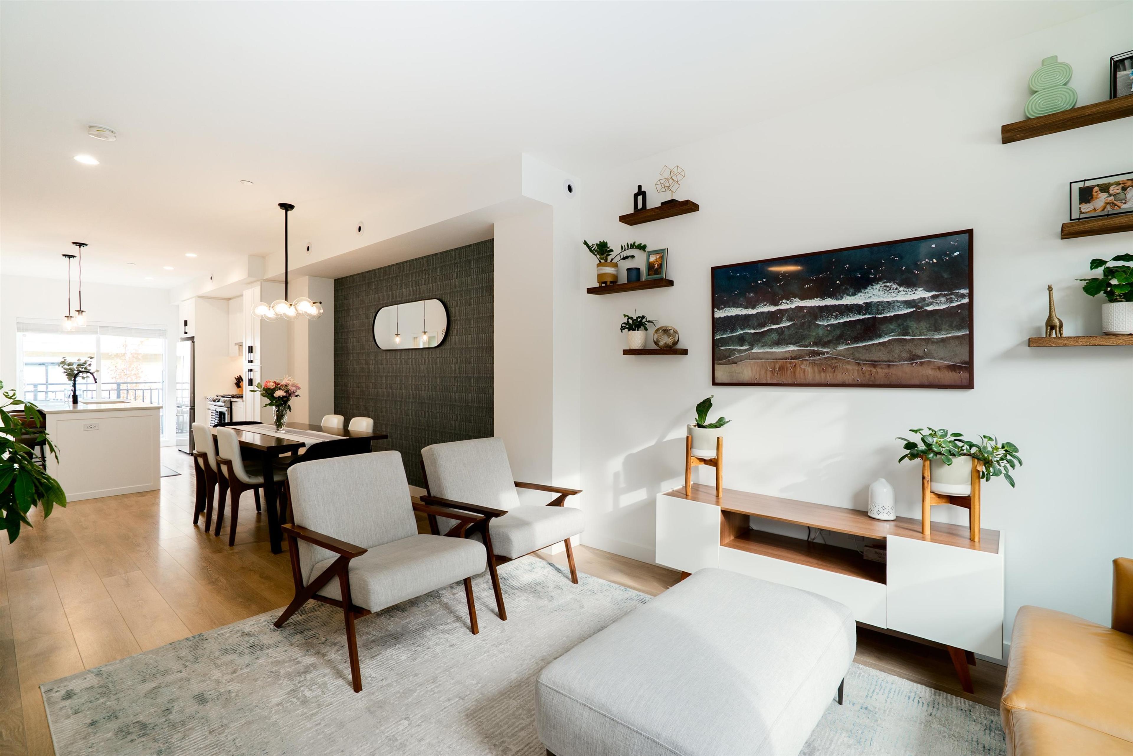 2834 HOPE STREET - Main Image