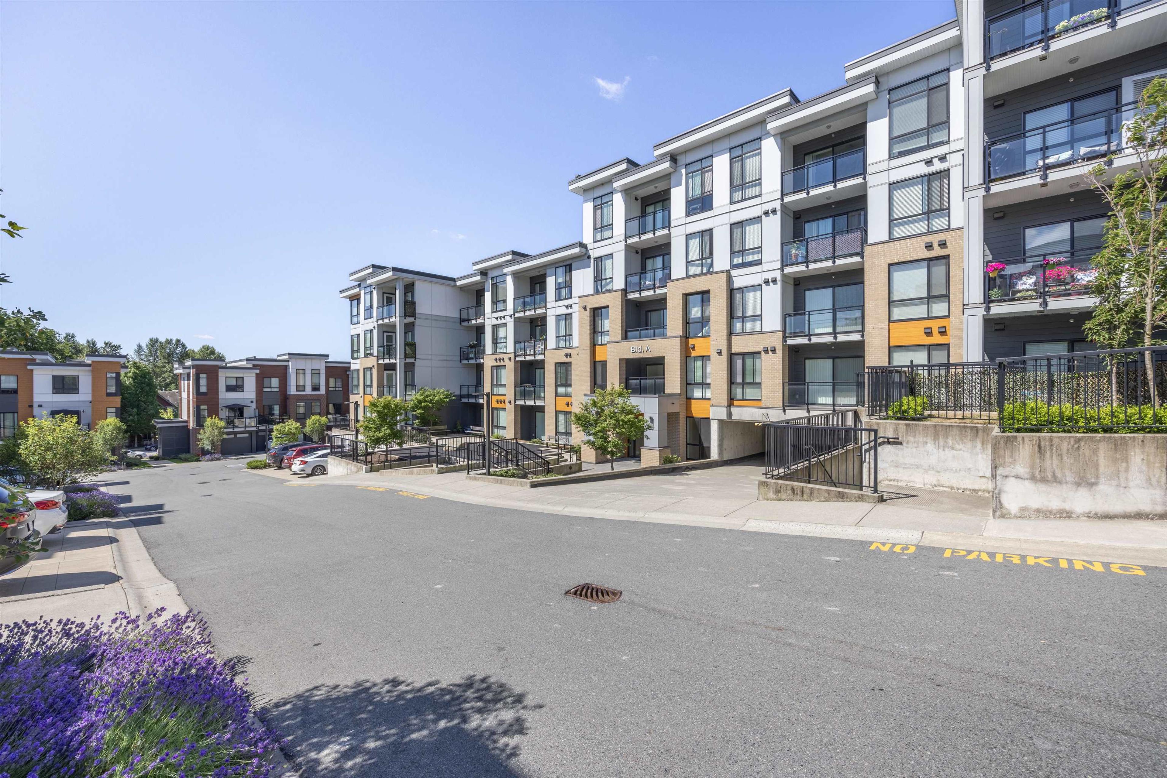 #A003 20087 68 AVENUE - Image 2