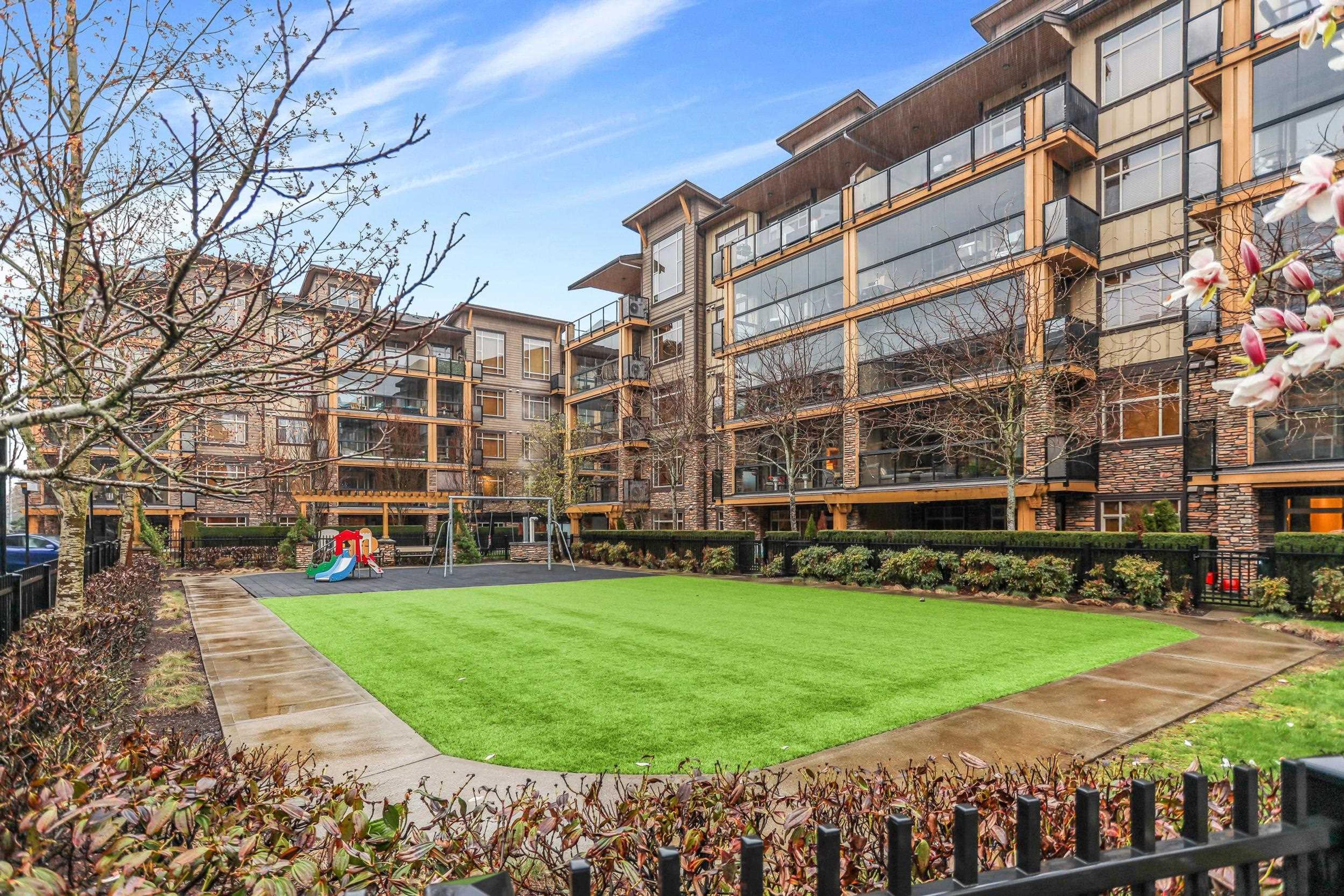 #561 8258 207A STREET - Image 2