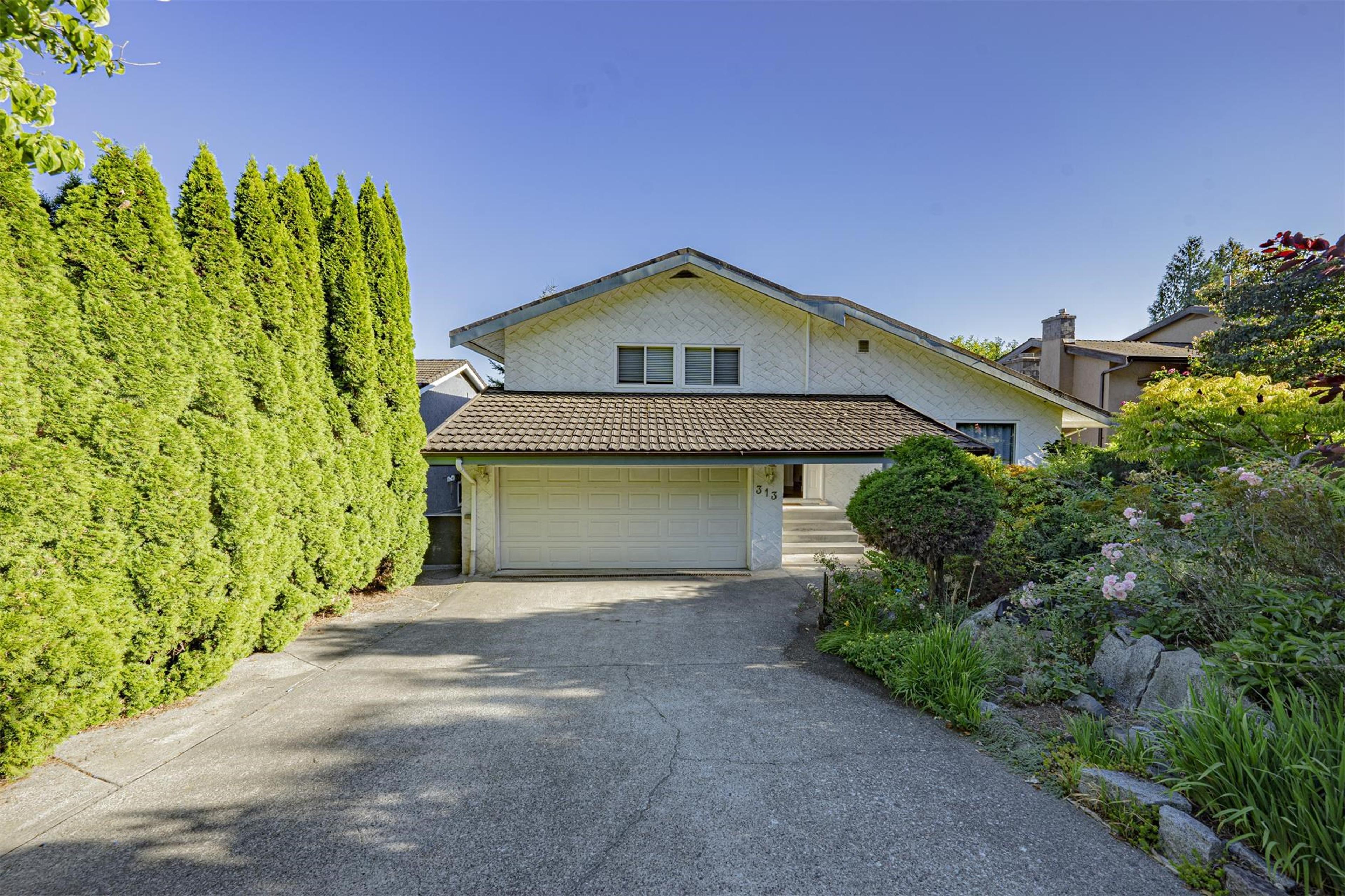 313 HICKEY DRIVE - Image 2