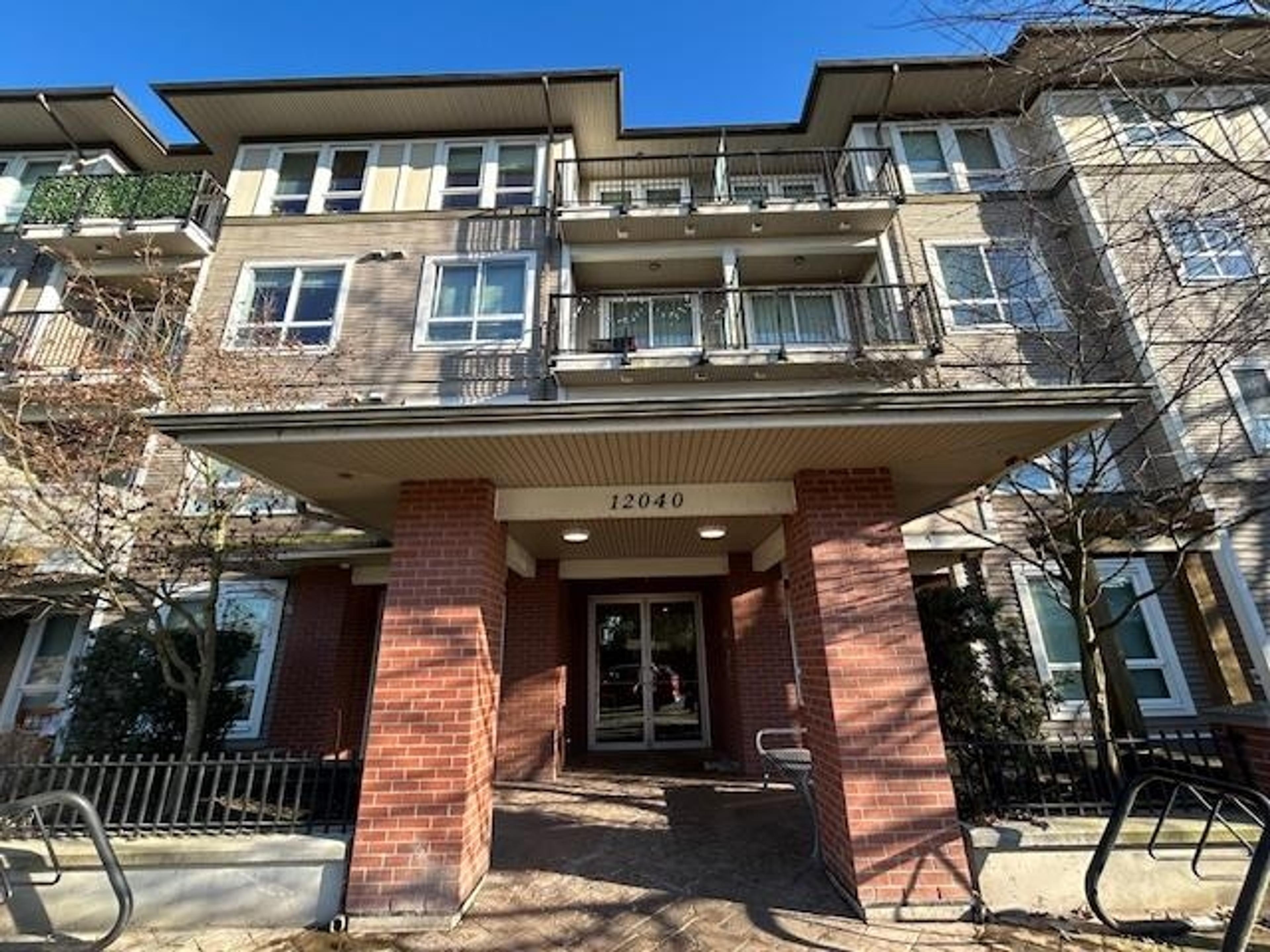 #410 12040 222 STREET - Image 2