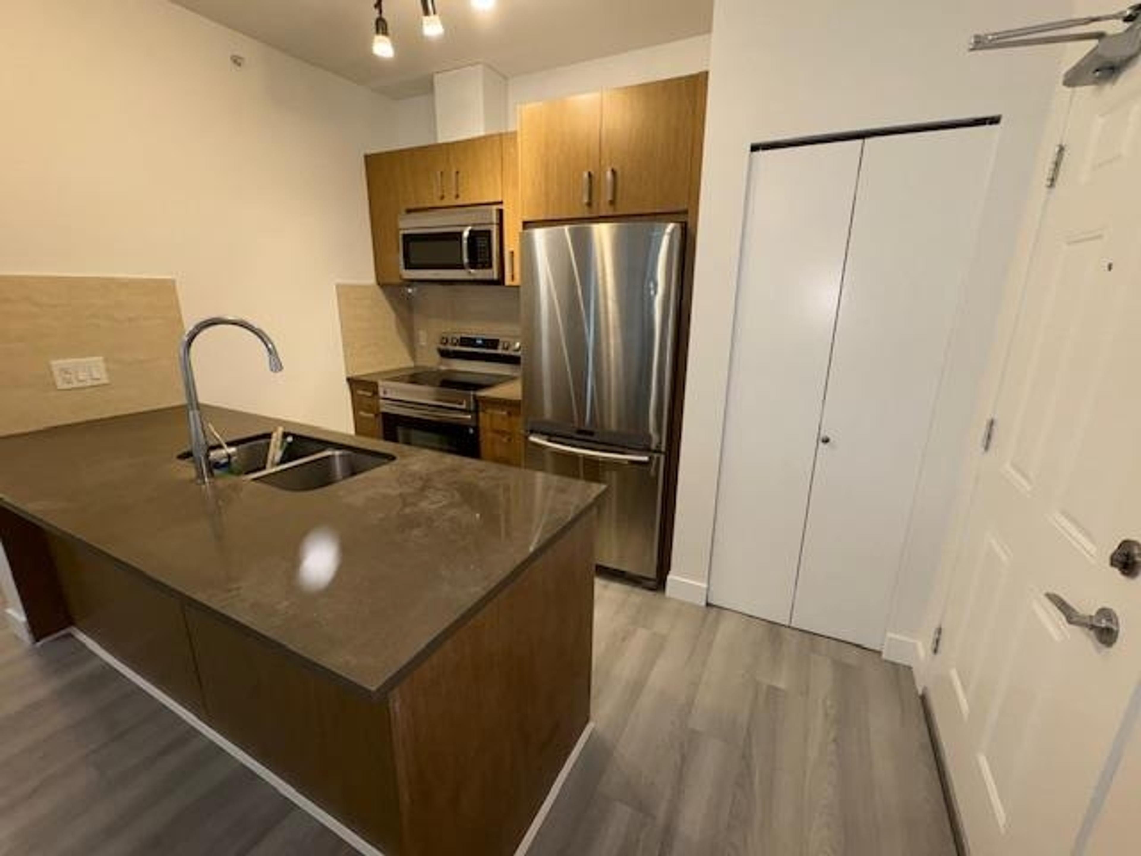 #410 12040 222 STREET - Image 3