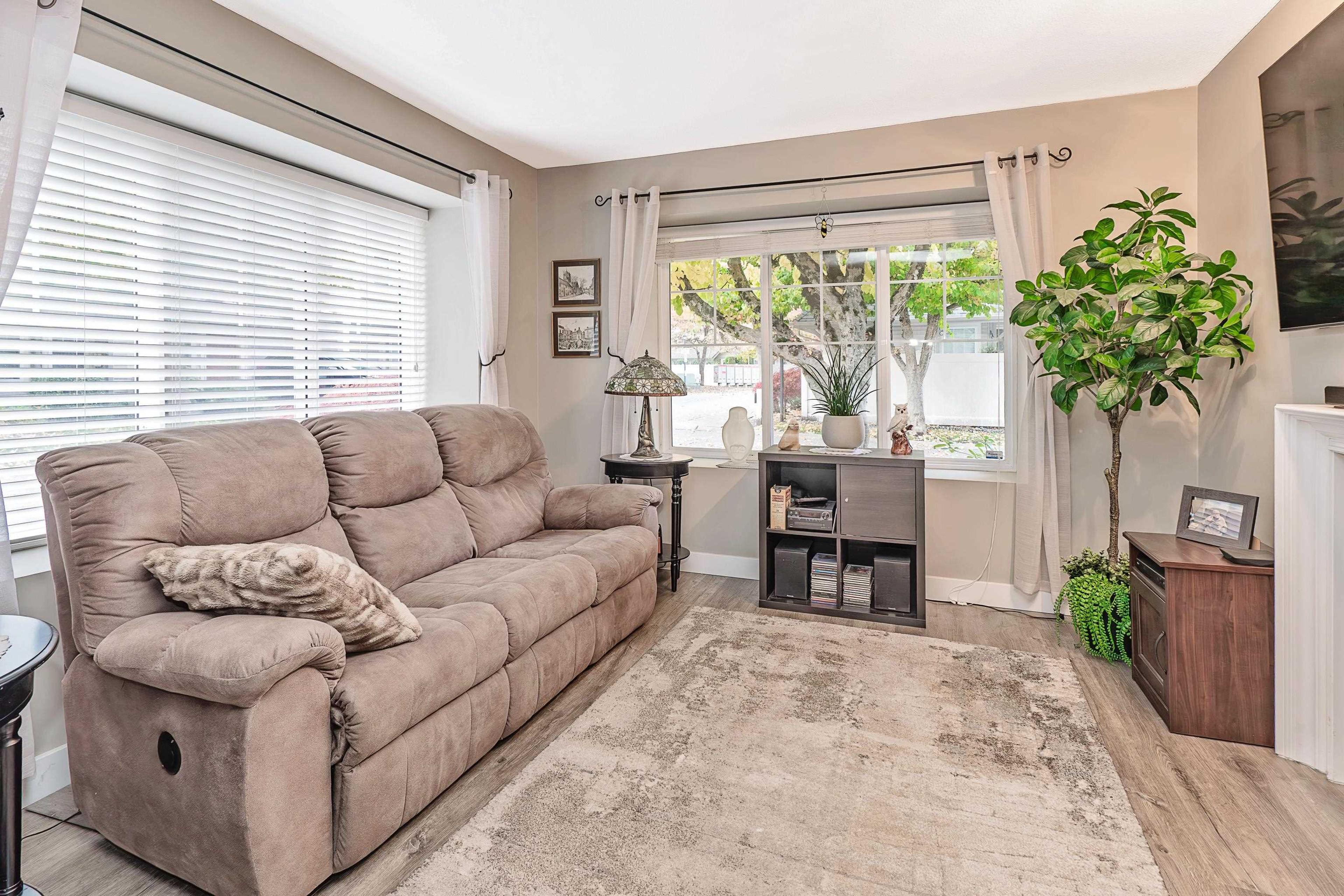 #60 23085 118 AVENUE - Image 3