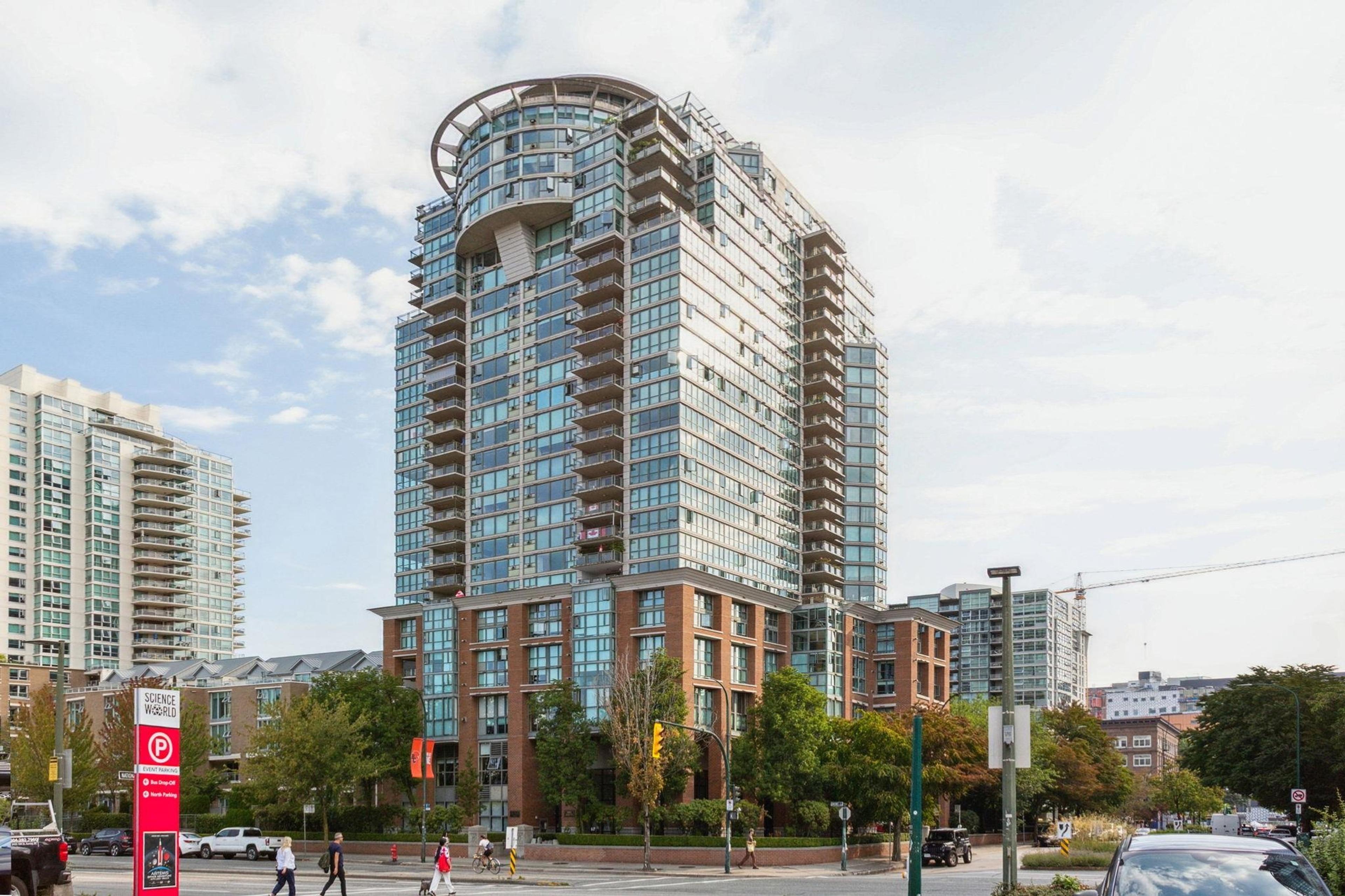 1088 Quebec Street, Vancouver - Exteriors - Photo 1