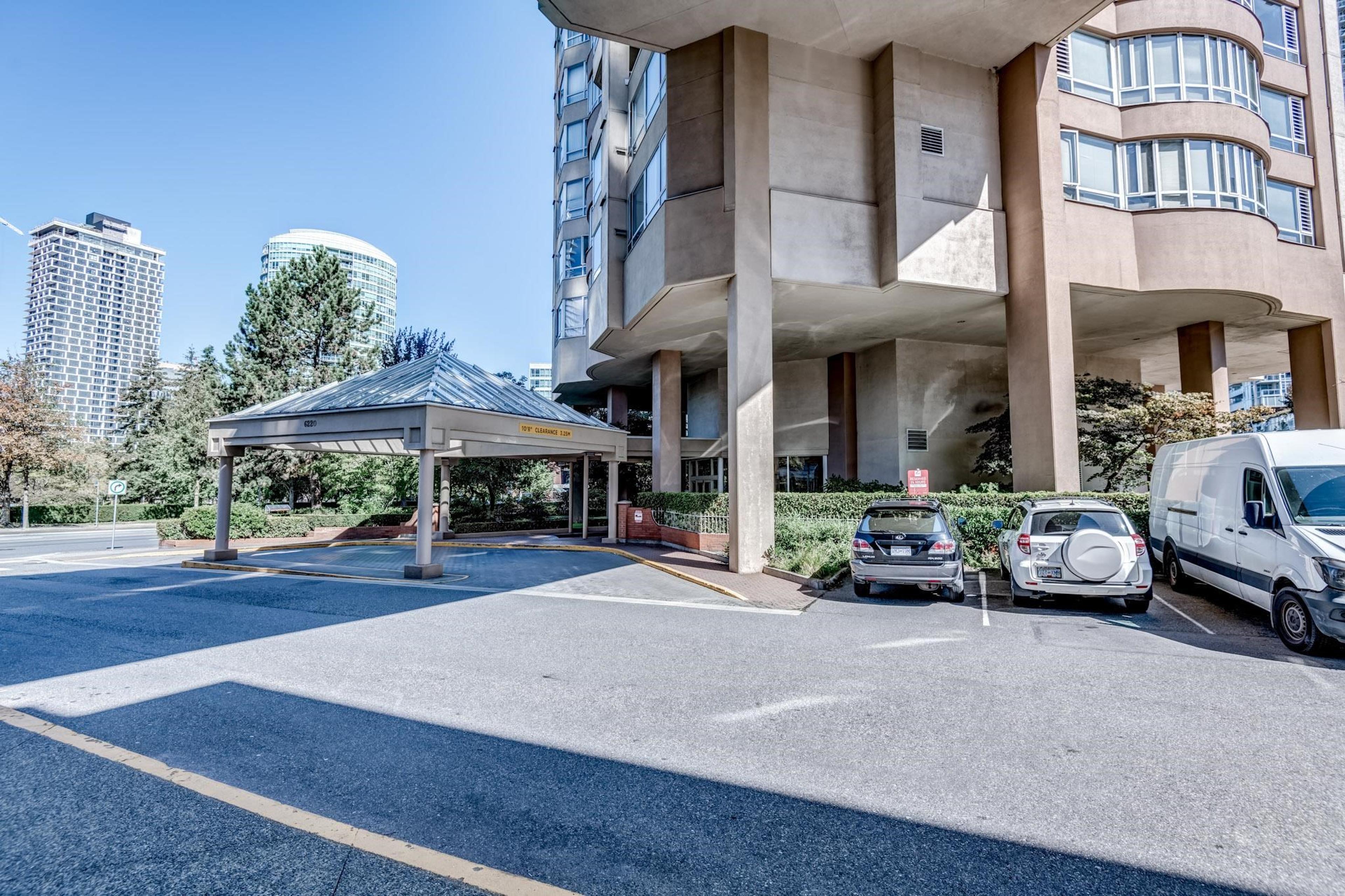 6220 Mckay Avenue, Burnaby - Exteriors - Photo 2