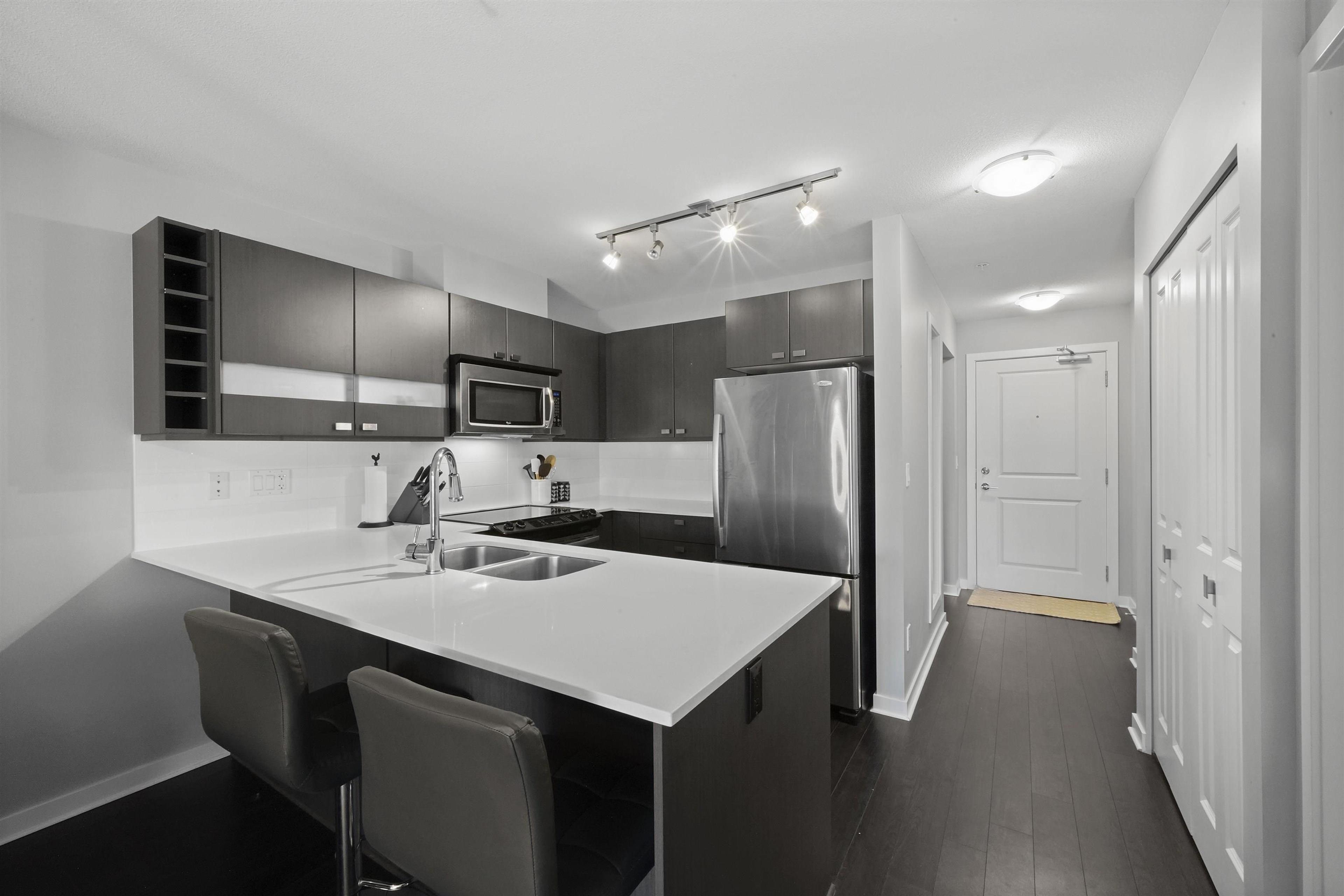 #305 21009 56 AVENUE - Image 2