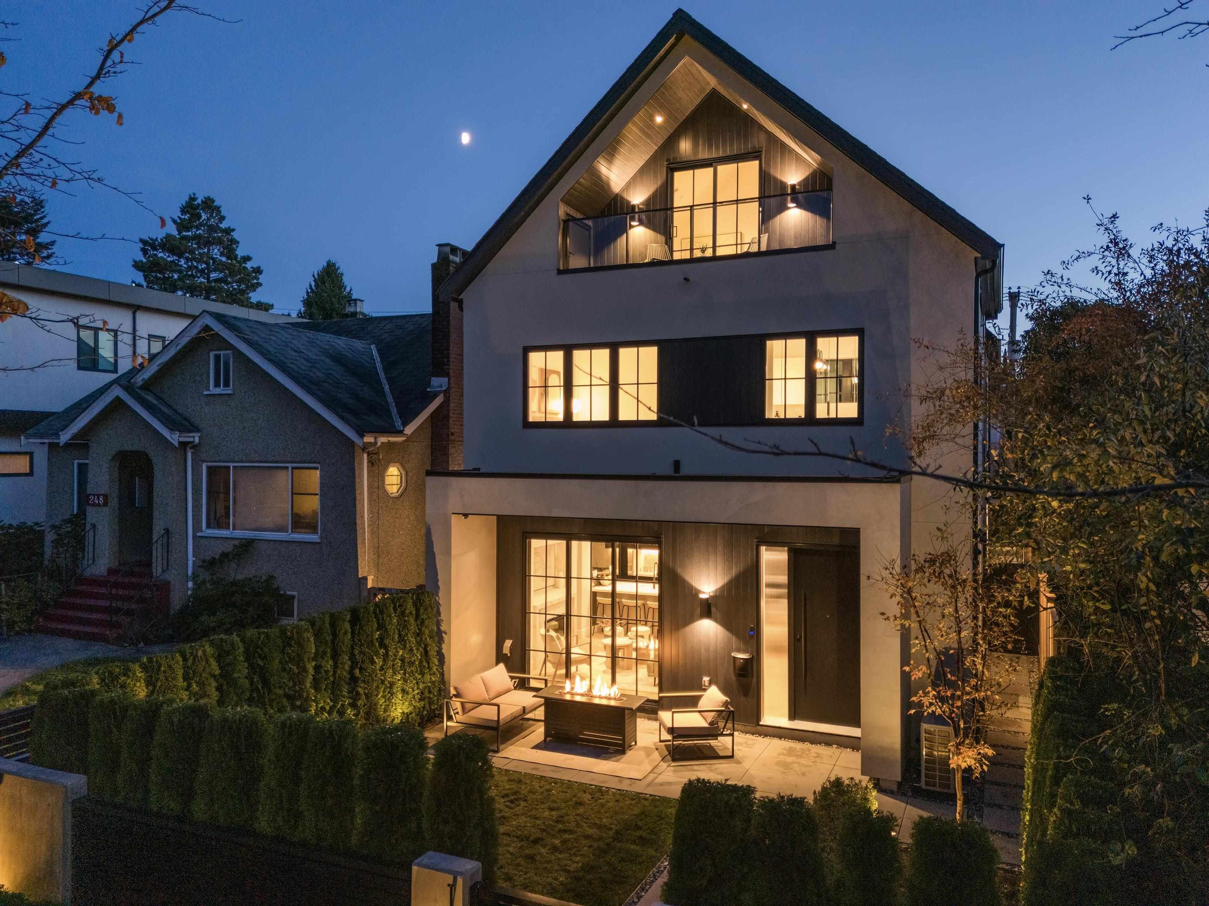 240 E 37th Avenue, Vancouver - Exteriors - Photo 6