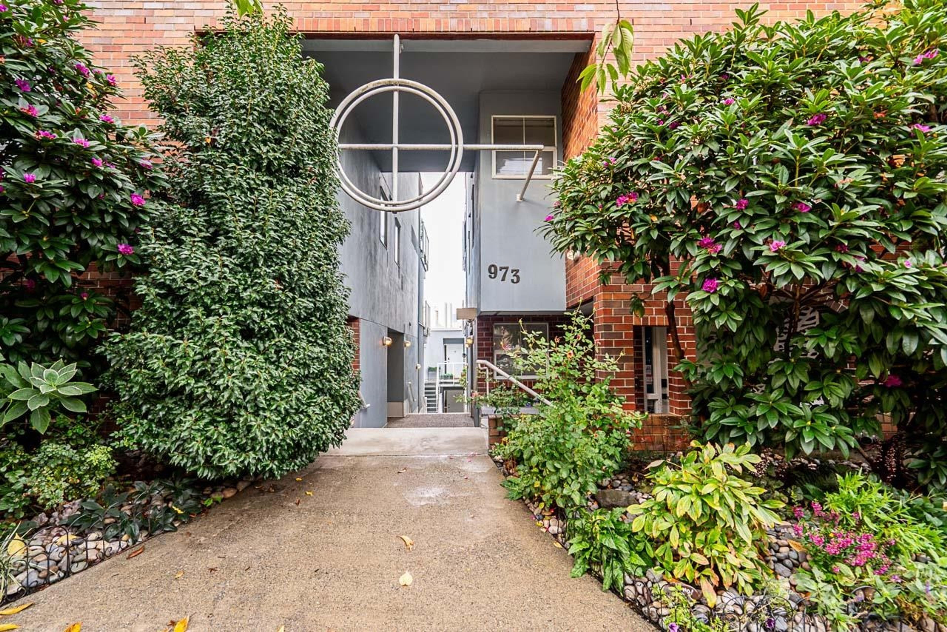 973 W 7th Avenue, Vancouver - Exteriors - Photo 2