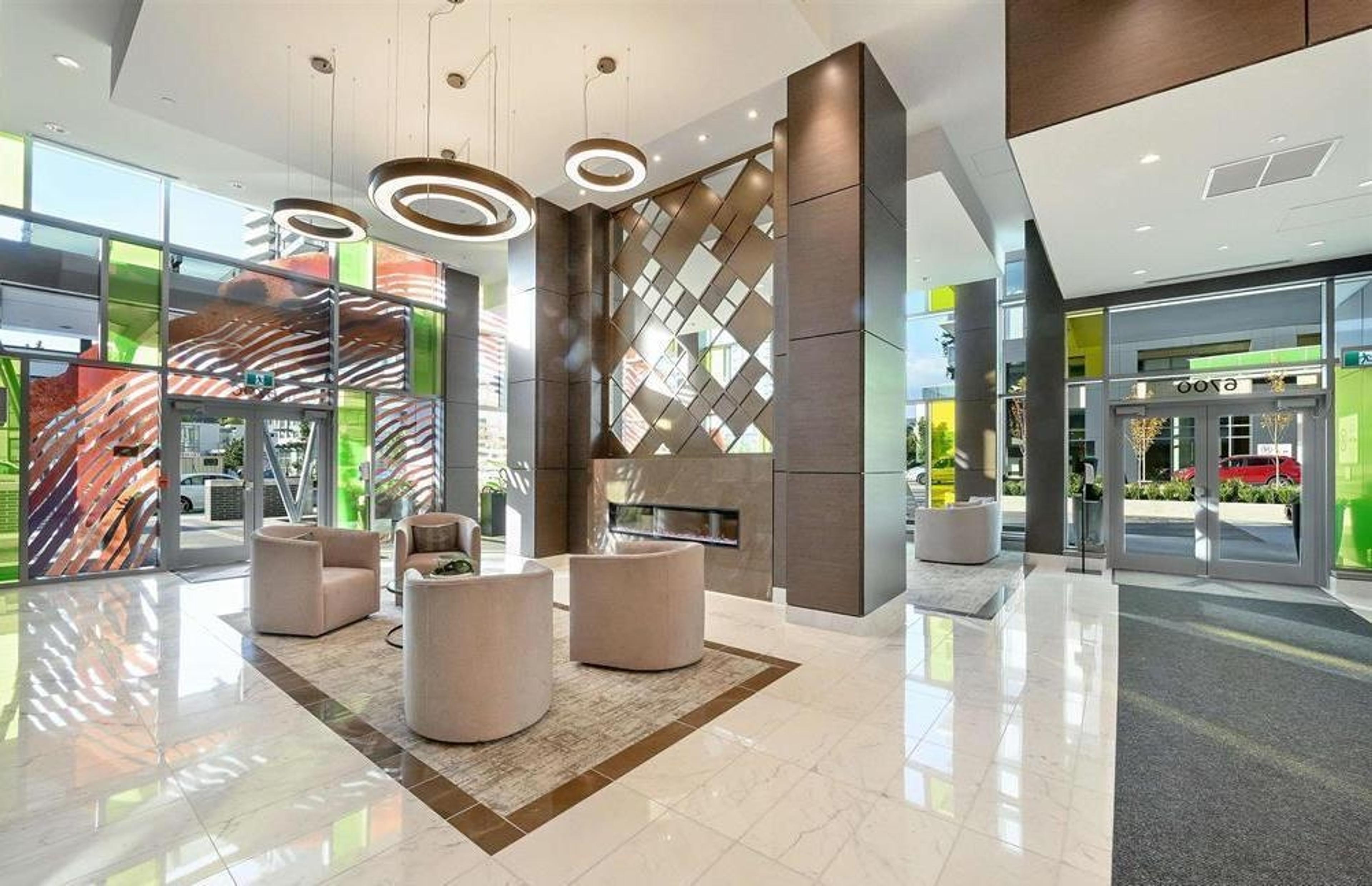 6700 Dunblane Avenue, Burnaby - Common Areas - Lobbies / Hallways / Foyers - Photo 1