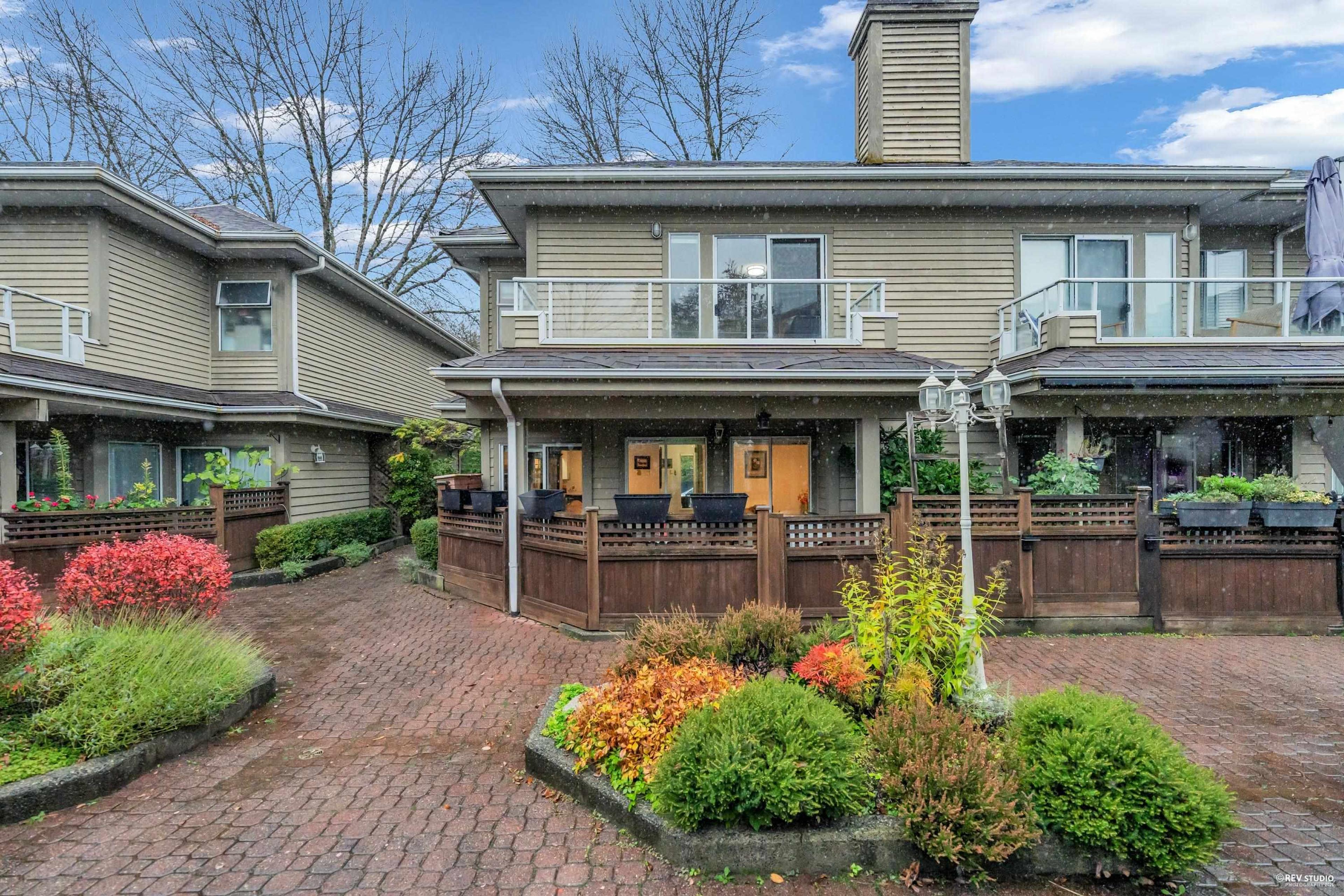 815 Tobruck Avenue, North Vancouver - Exteriors - Full Complex View - Photo 2