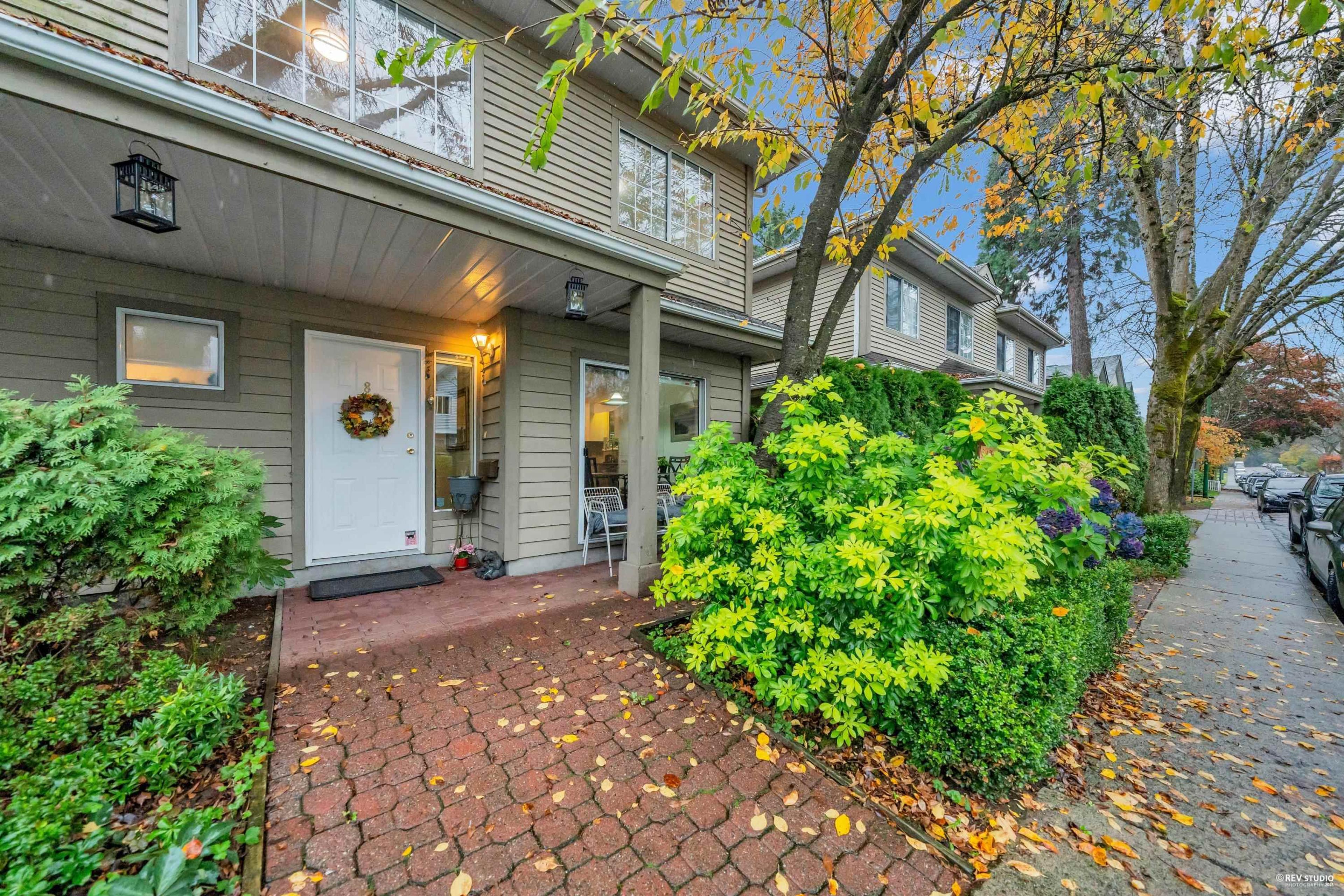 815 Tobruck Avenue, North Vancouver - Exteriors - Photo 4