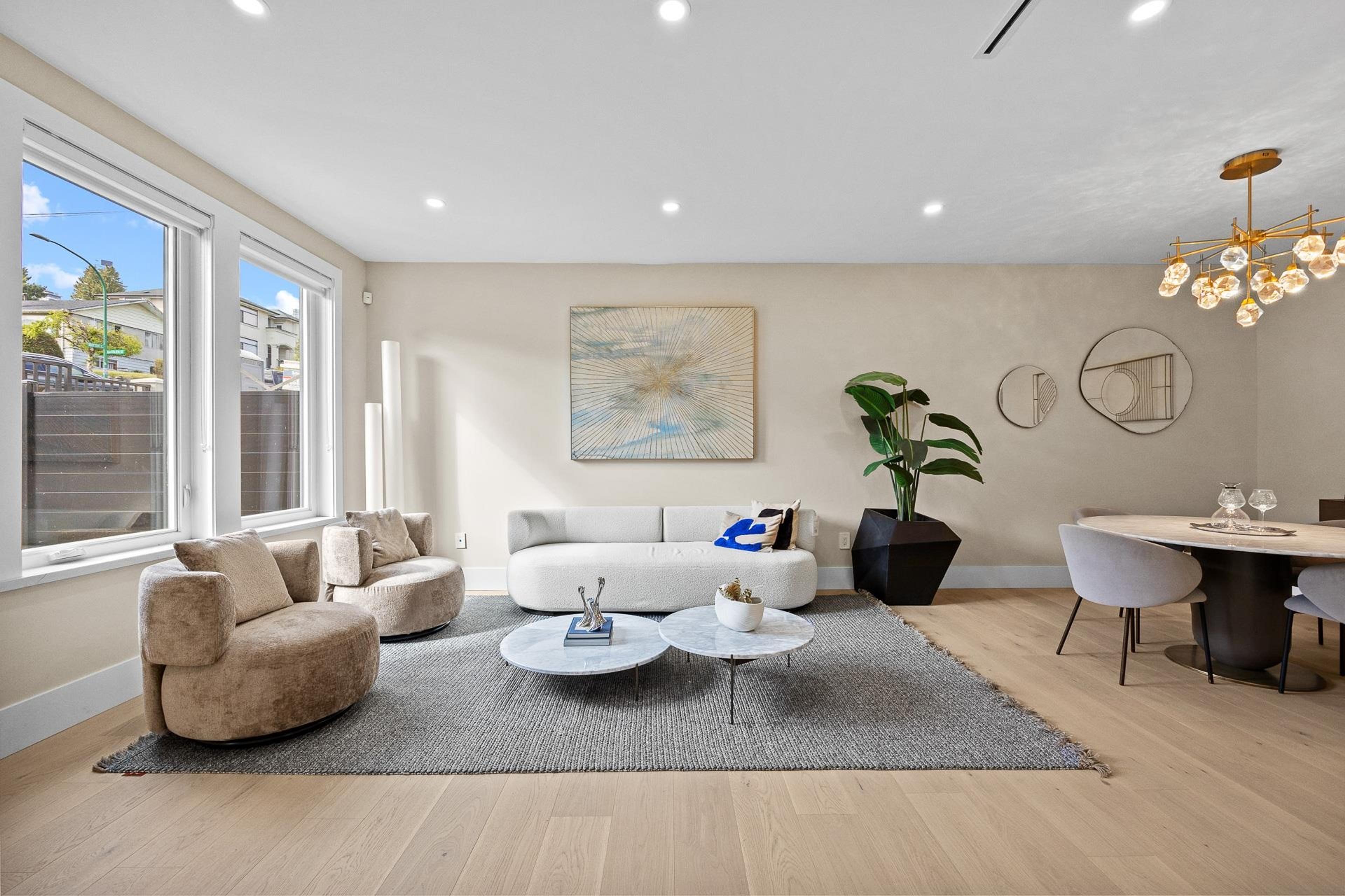 #2 5115 BUXTON STREET - Main Image