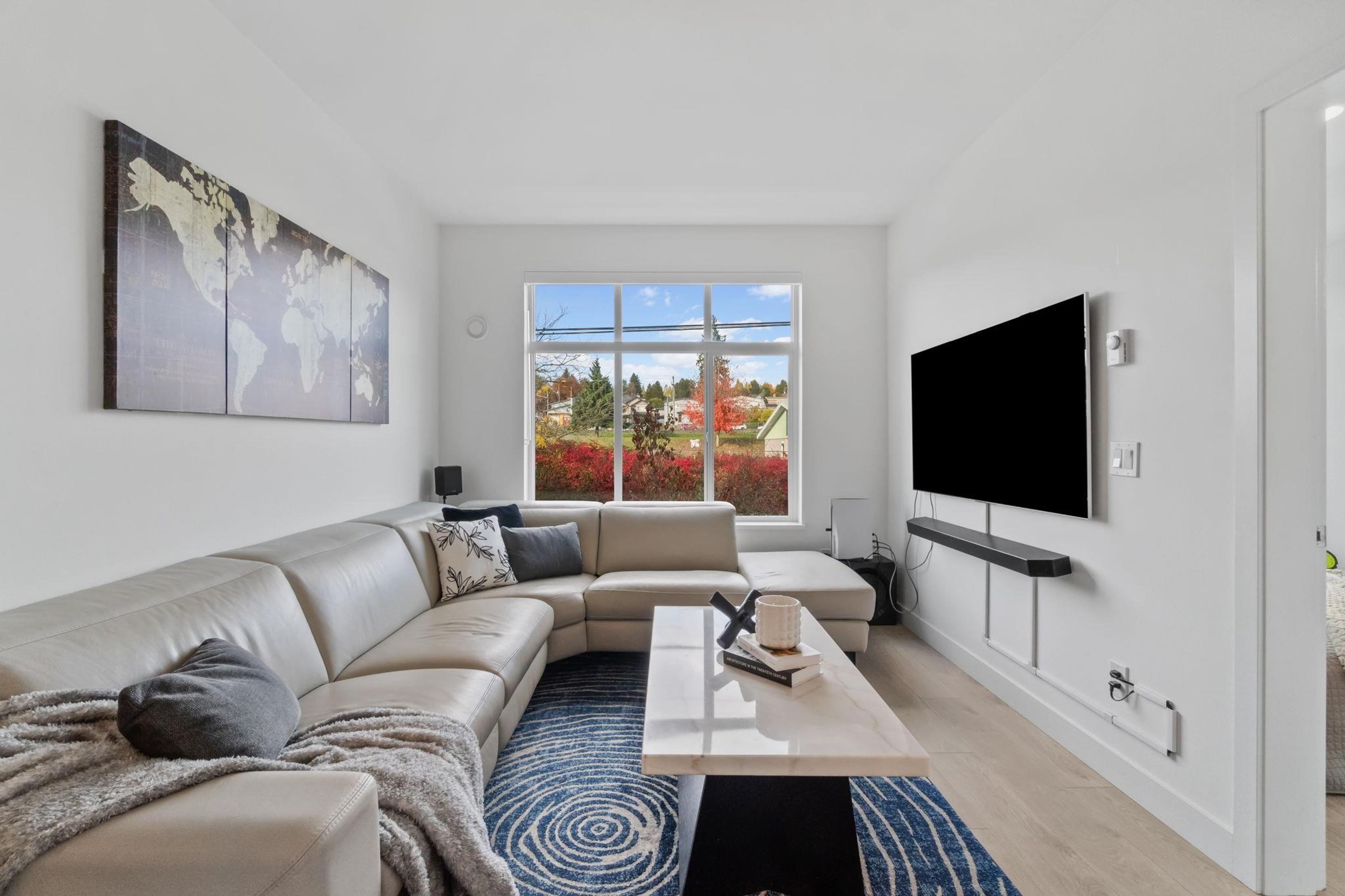 #301 808 GAUTHIER AVENUE - Image 2