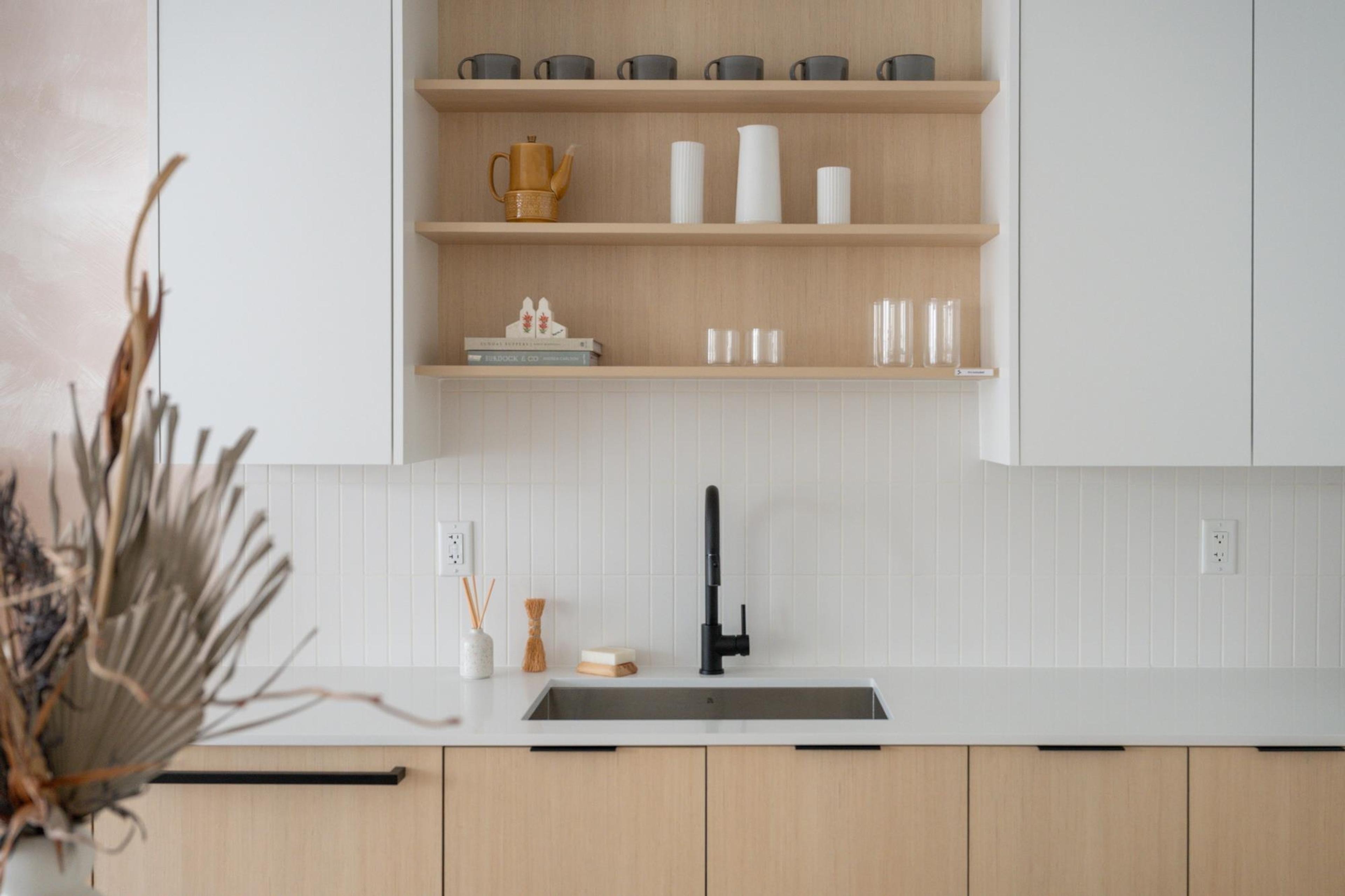 #216 2045 HERITAGE PARK LANE - Image 3