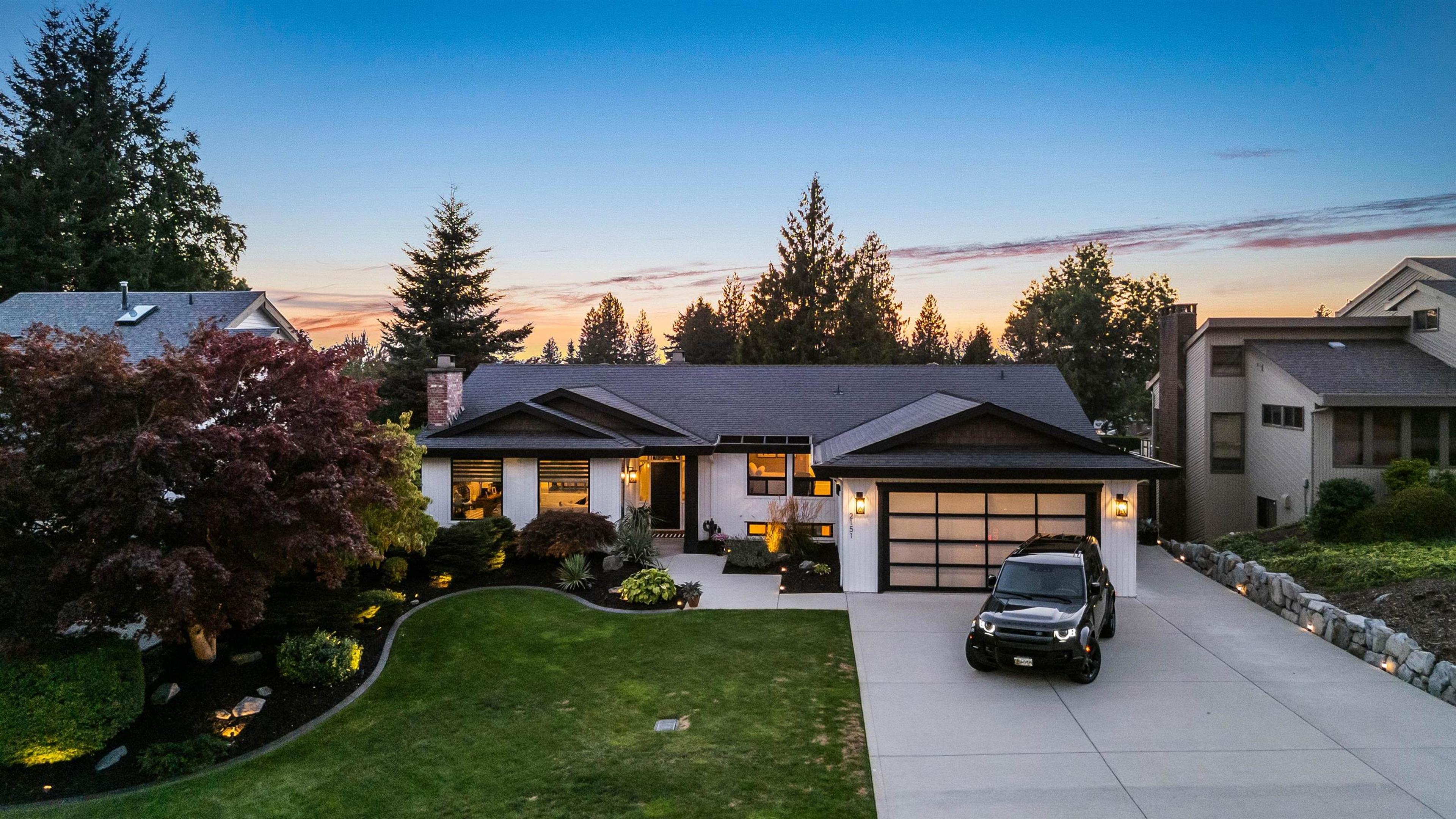 2151 EVERETT STREET - Main Image