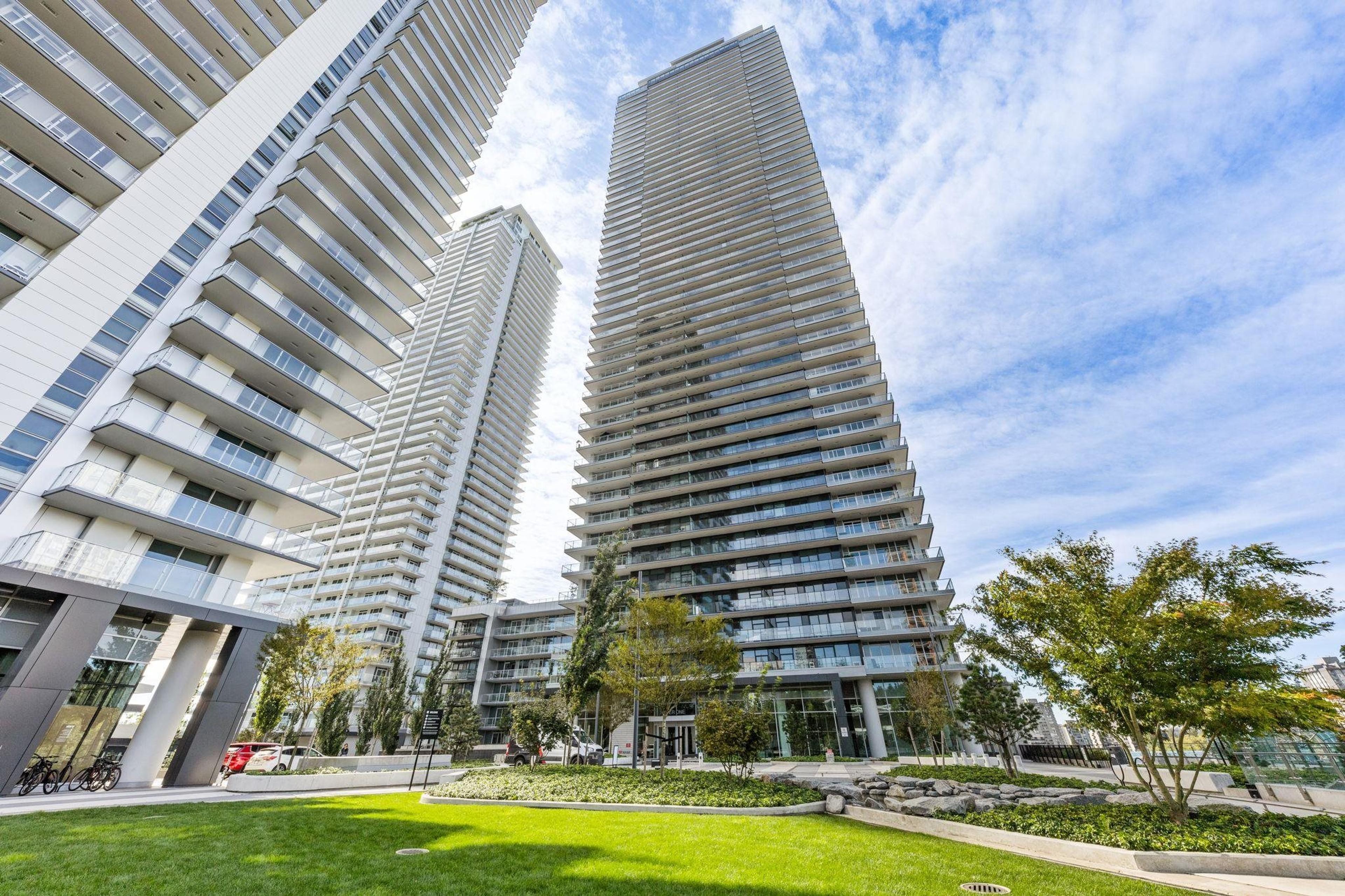 #1607 3809 EVERGREEN PLACE - Image 2