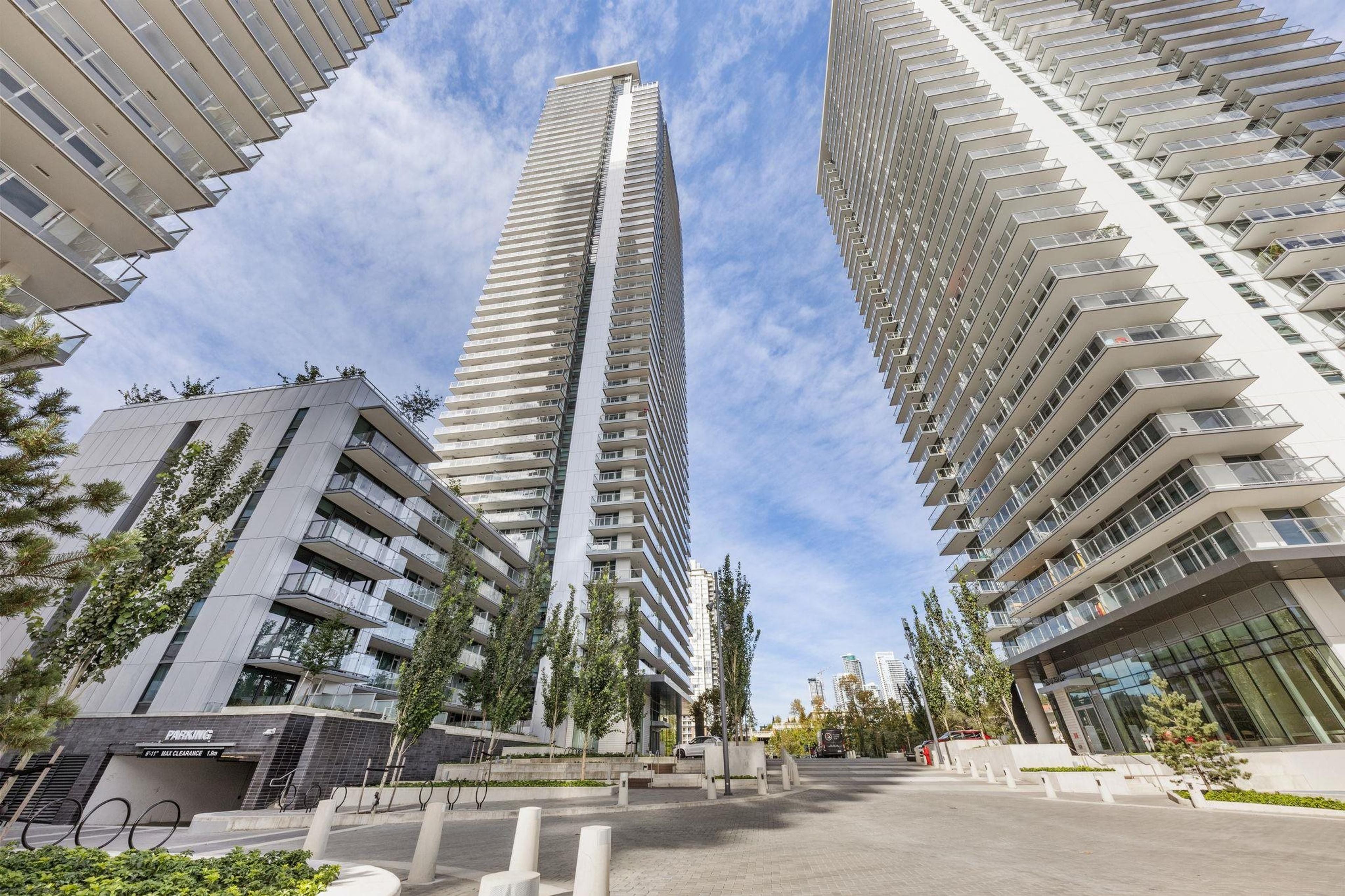 #1607 3809 EVERGREEN PLACE - Main Image