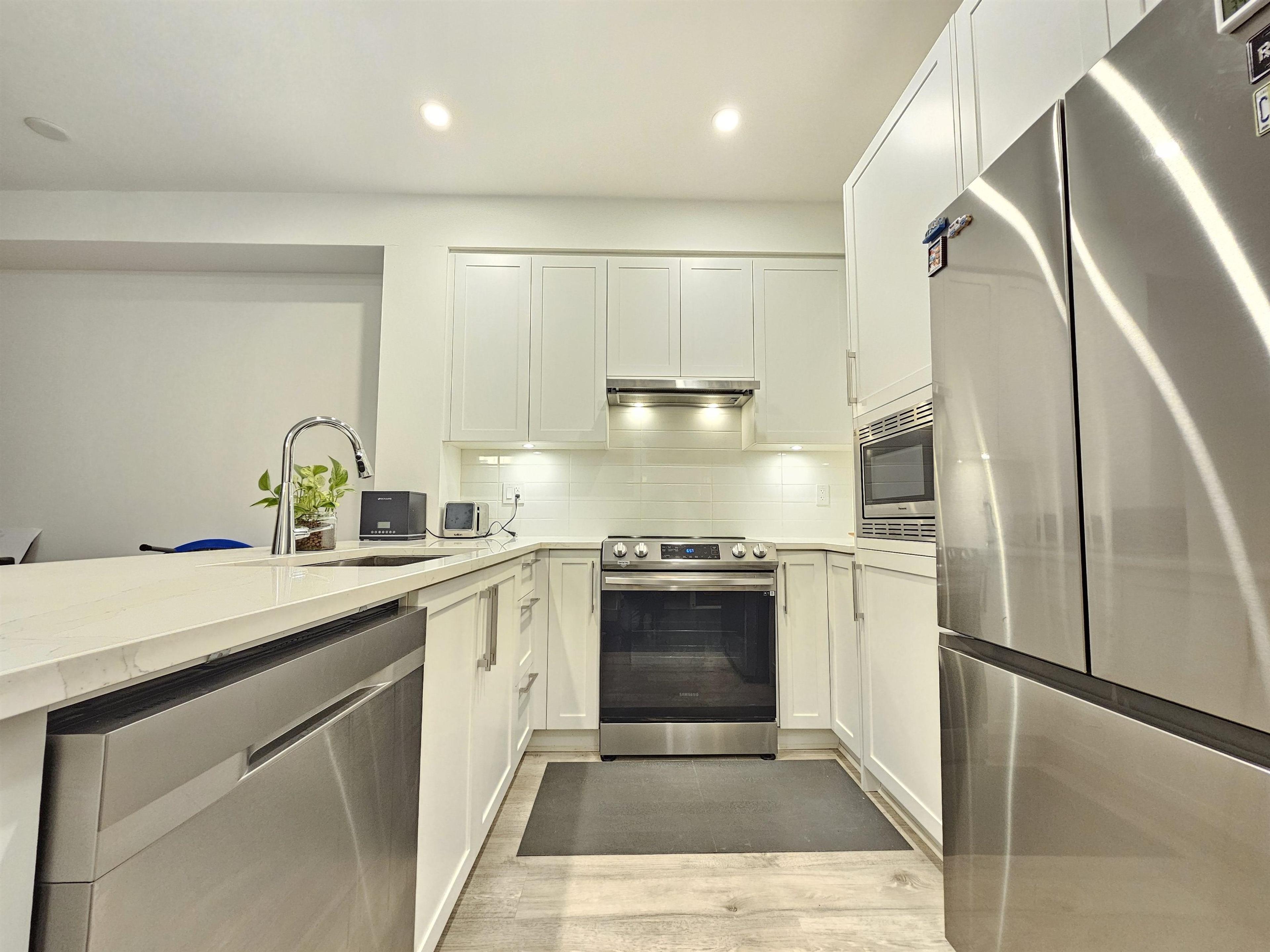 #207 2160 GRANT AVENUE - Image 2