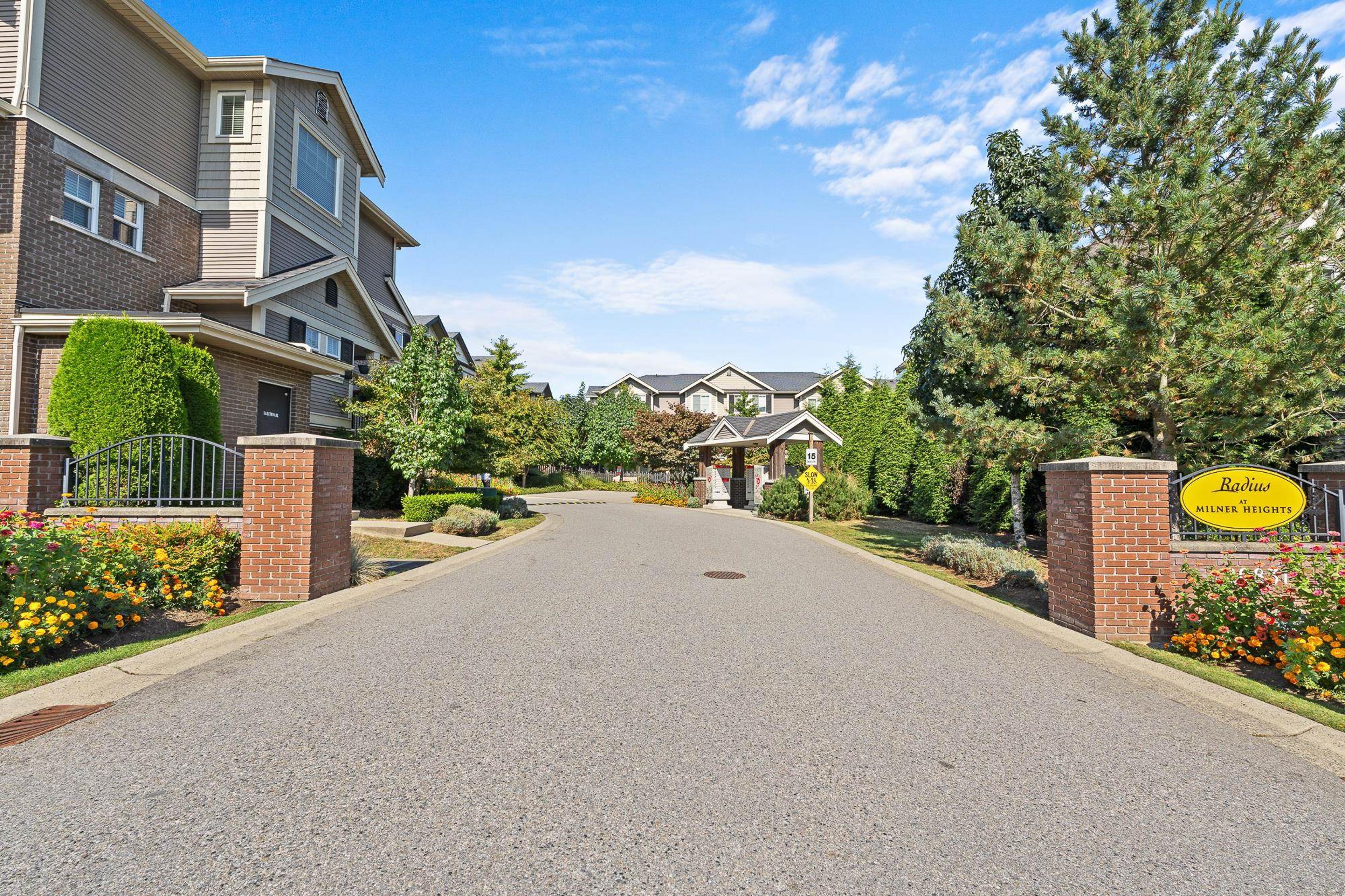 #44 20831 70 AVENUE - Image 2