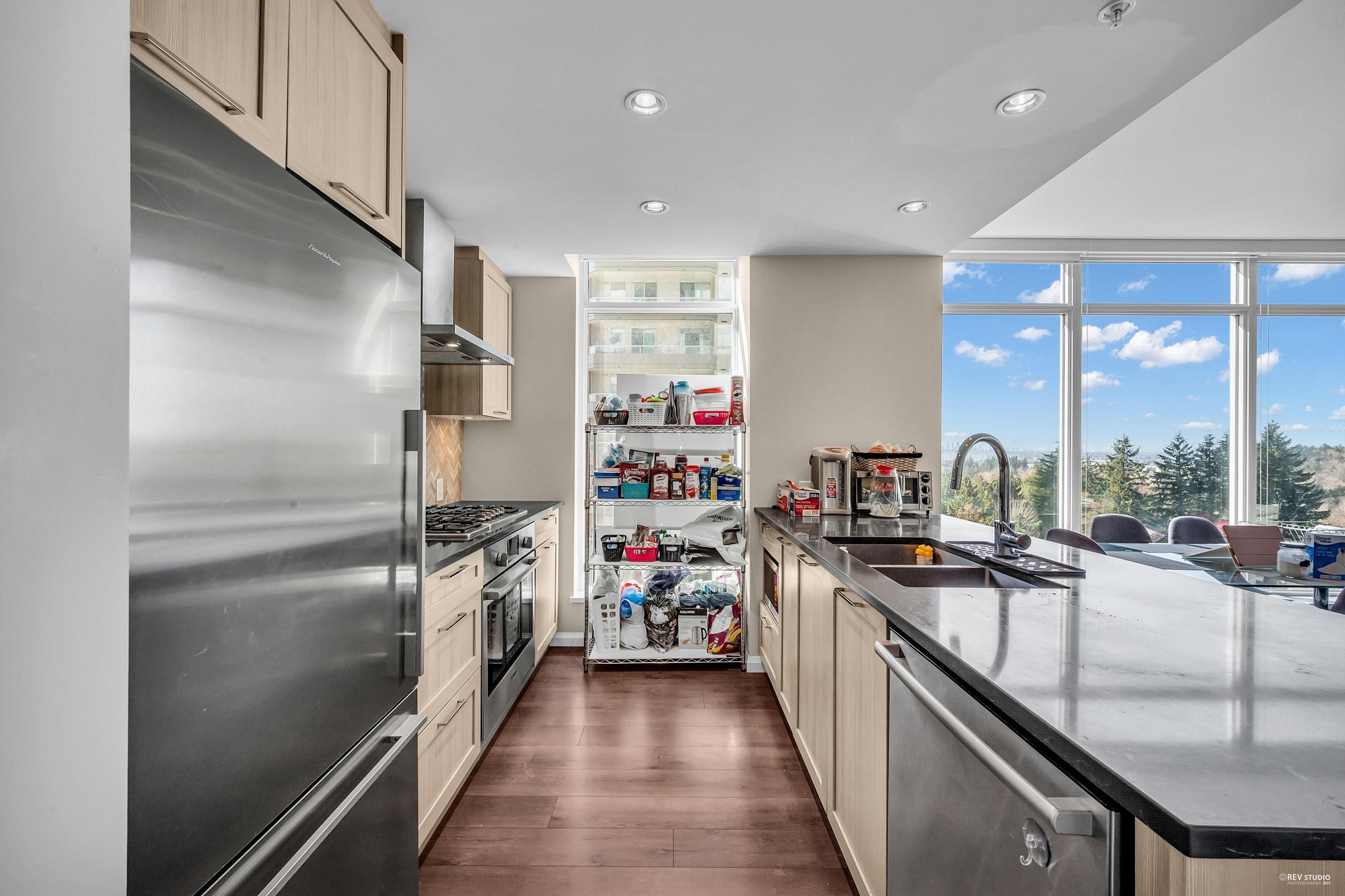 #1002 520 COMO LAKE AVENUE - Image 2