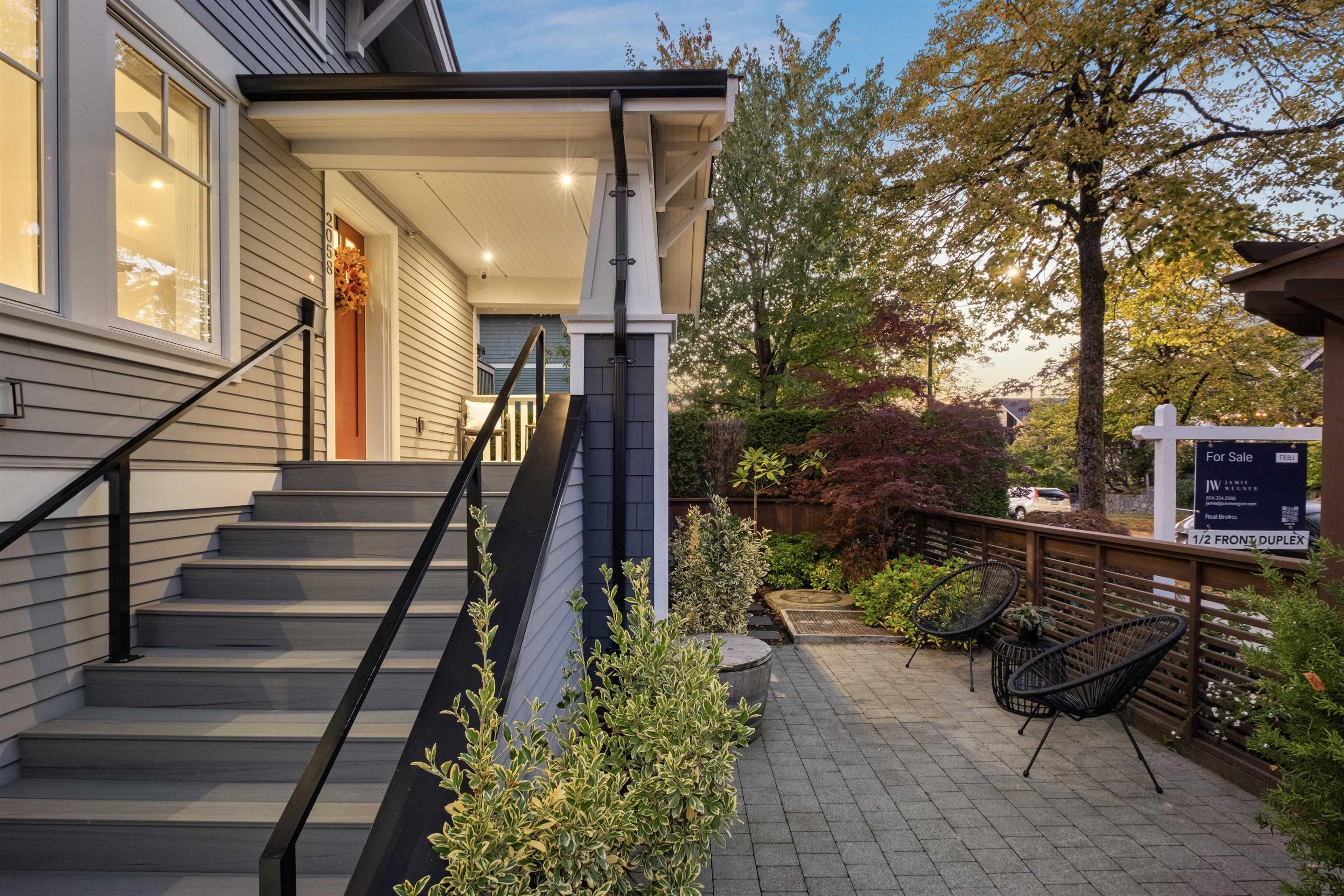 2058 E 5th Avenue, Vancouver - Exteriors - Photo 4