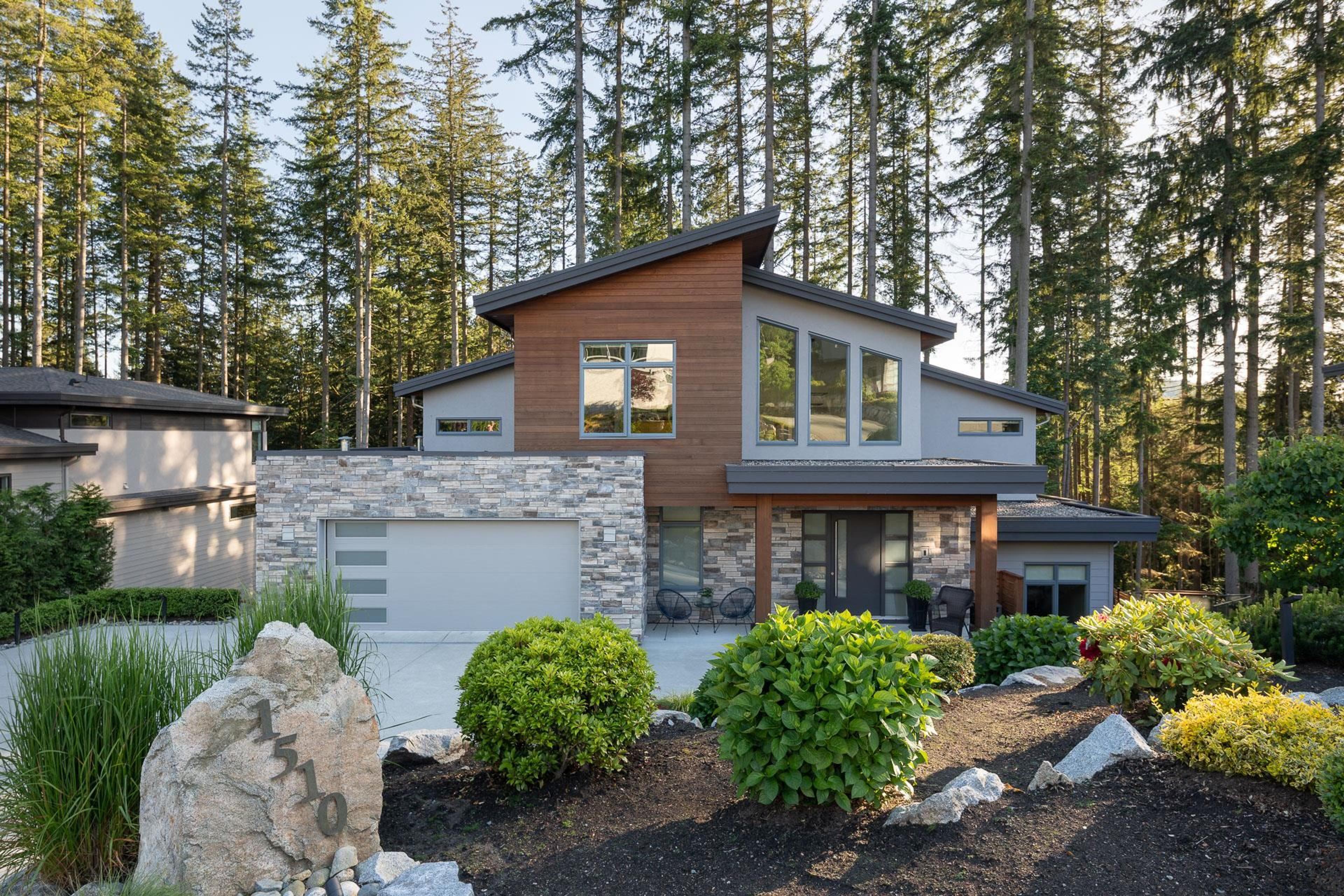 1510 CRYSTAL CREEK DRIVE - Main Image