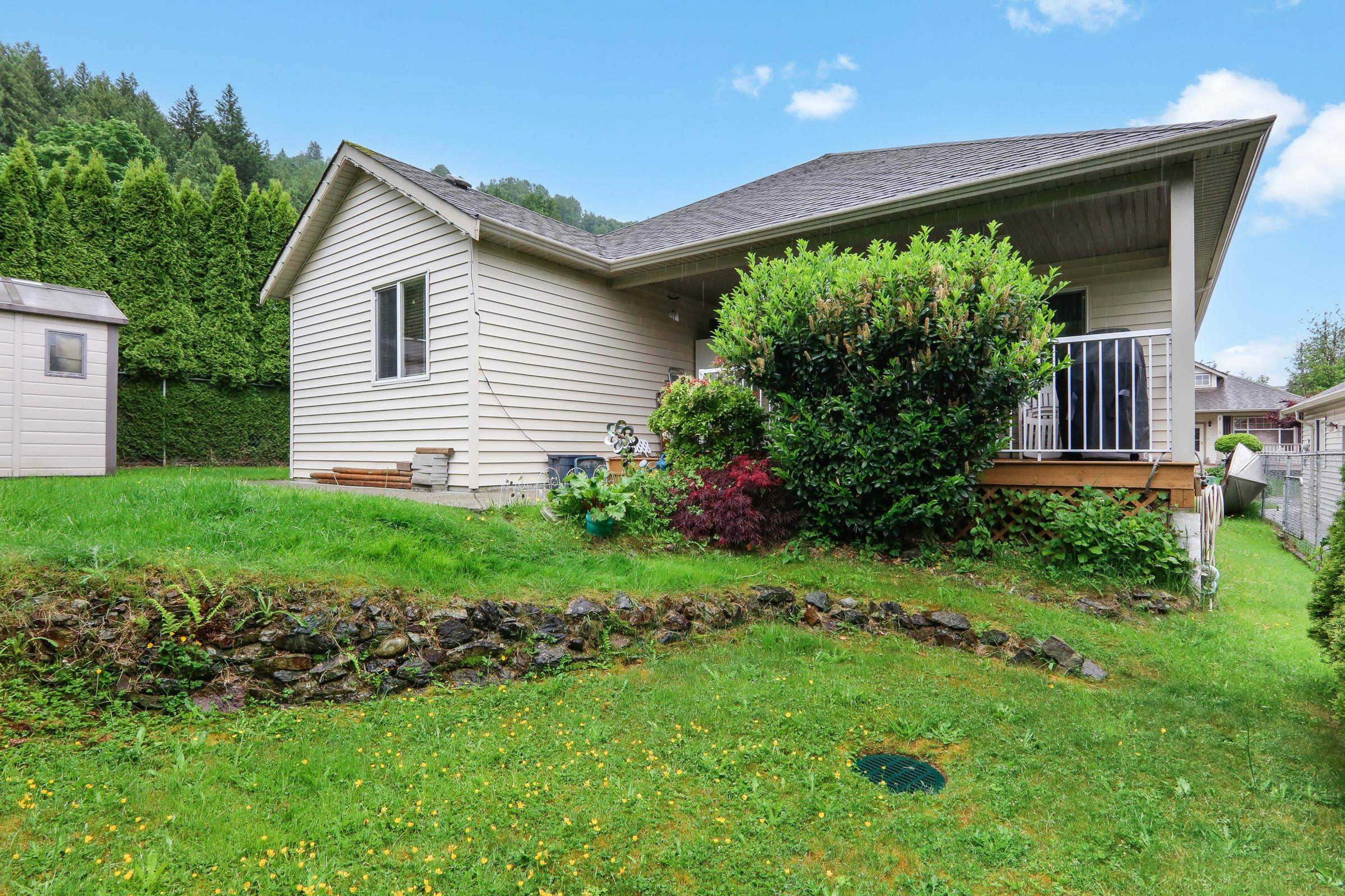 43875 Chilliwack Mountain Road, Chilliwack - Exteriors - Photo 3