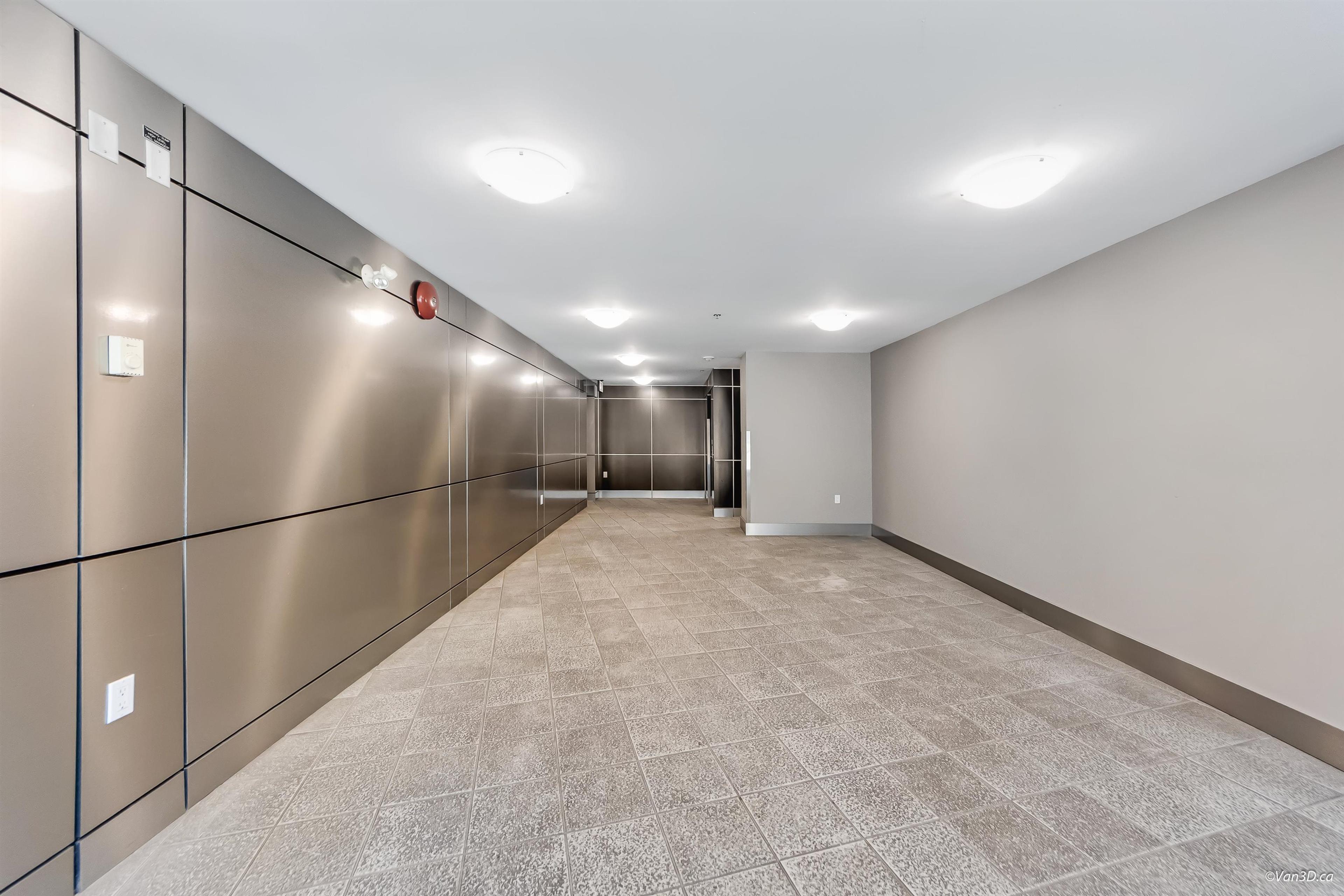 2525 Blenheim Street, Vancouver - Common Areas - Lobbies / Hallways / Foyers - Photo 1