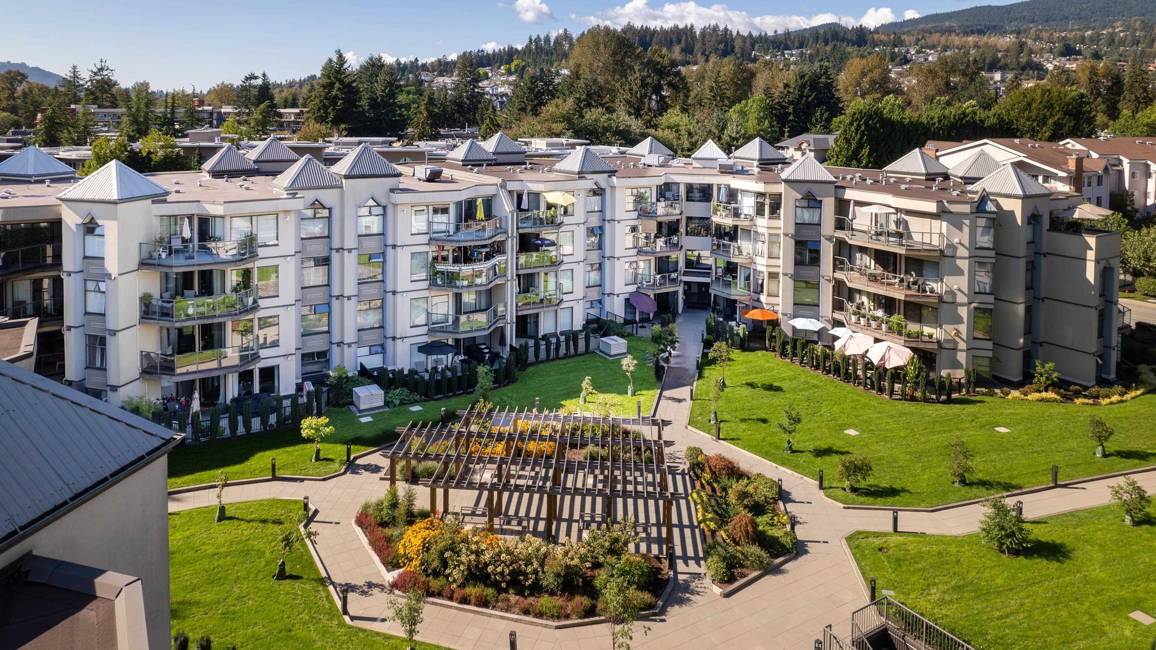 #302 2968 BURLINGTON DRIVE - Main Image