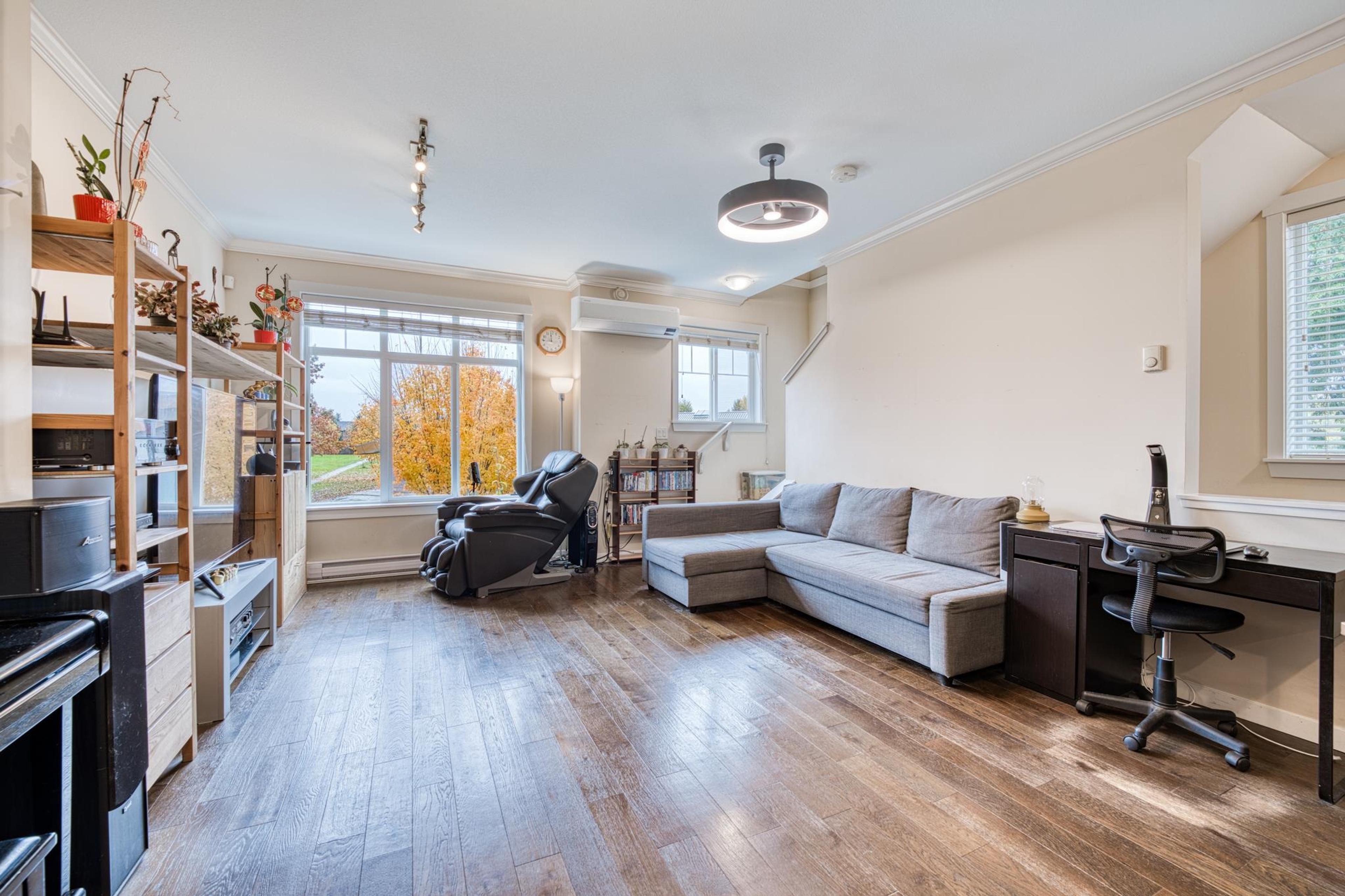 #4 9580 ALBERTA ROAD - Main Image