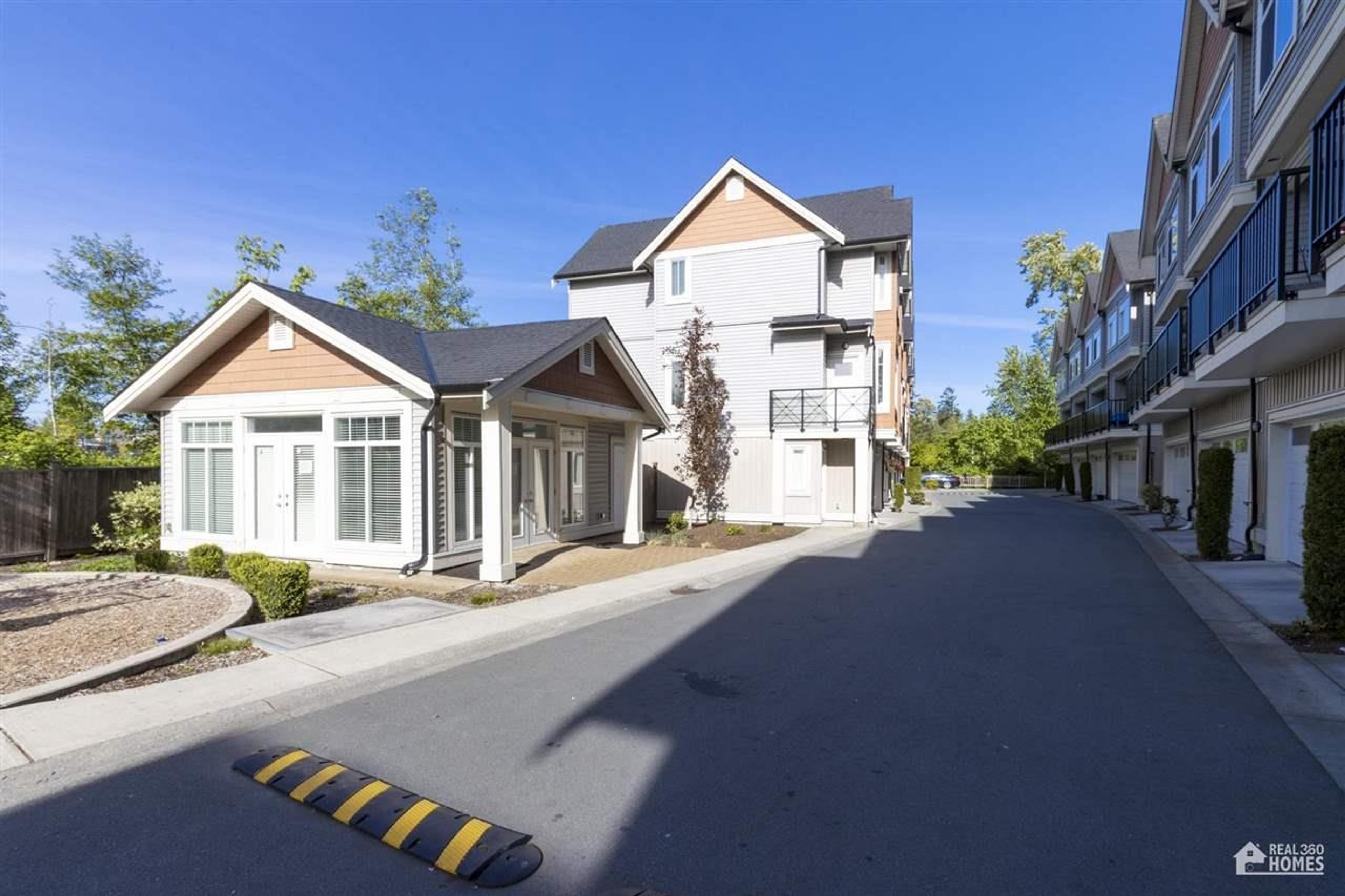 12091 70 Avenue, Surrey - Exteriors - Full Complex View - Photo 1