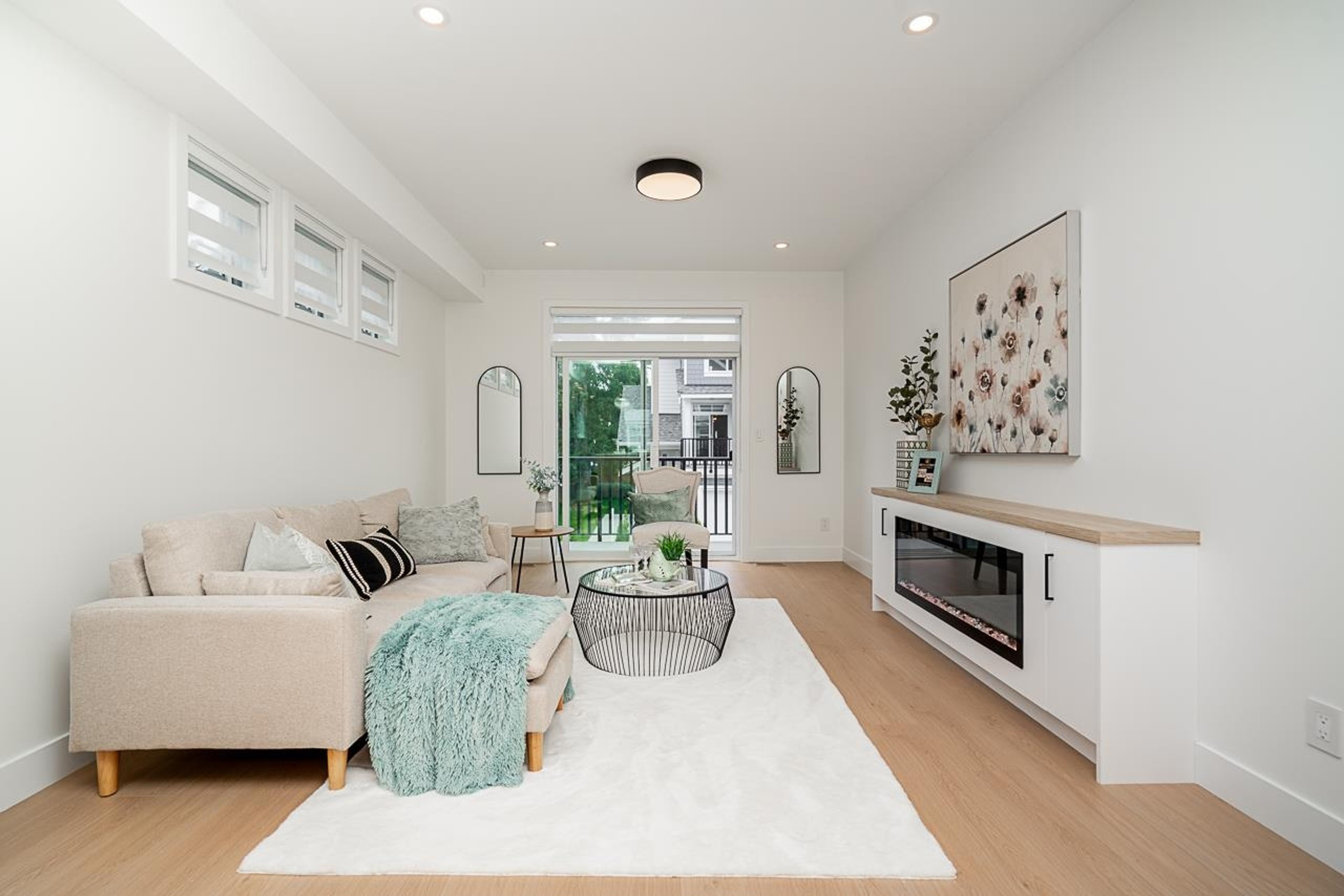 #5 2525 156 STREET - Image 2