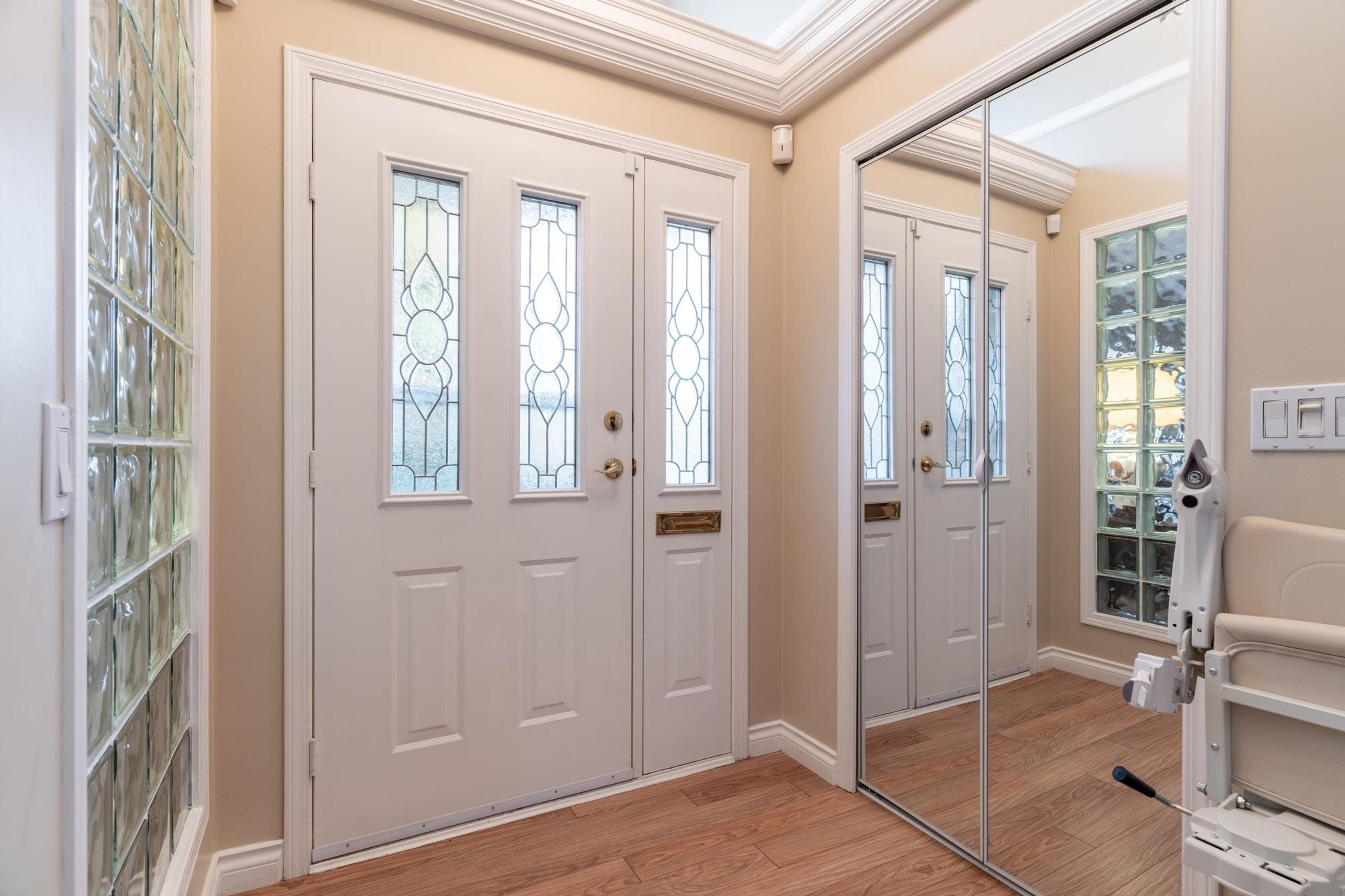 #4 7760 BLUNDELL ROAD - Image 3