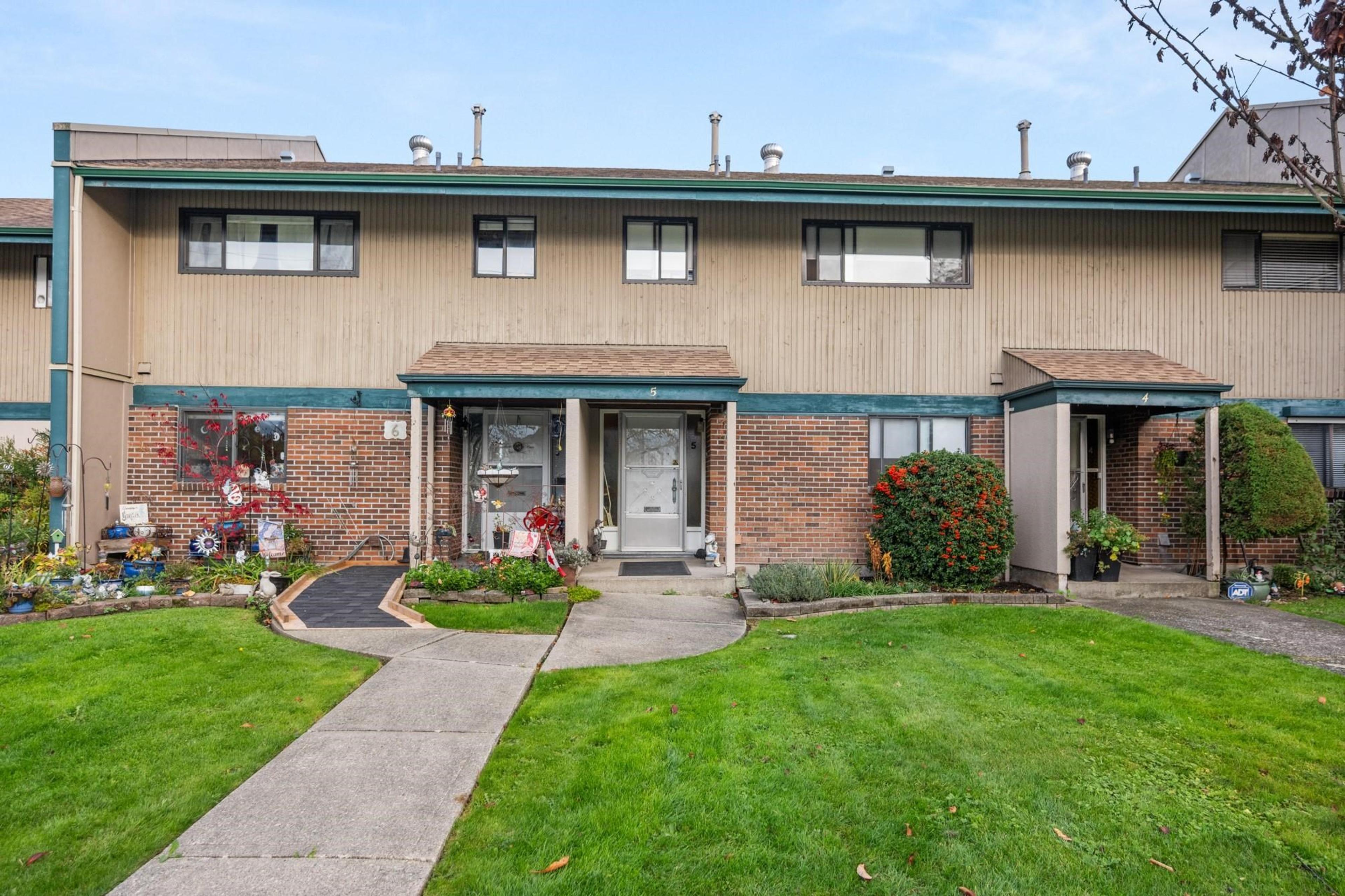 5850 177b Street, Surrey - Exteriors - Full Complex View - Photo 3