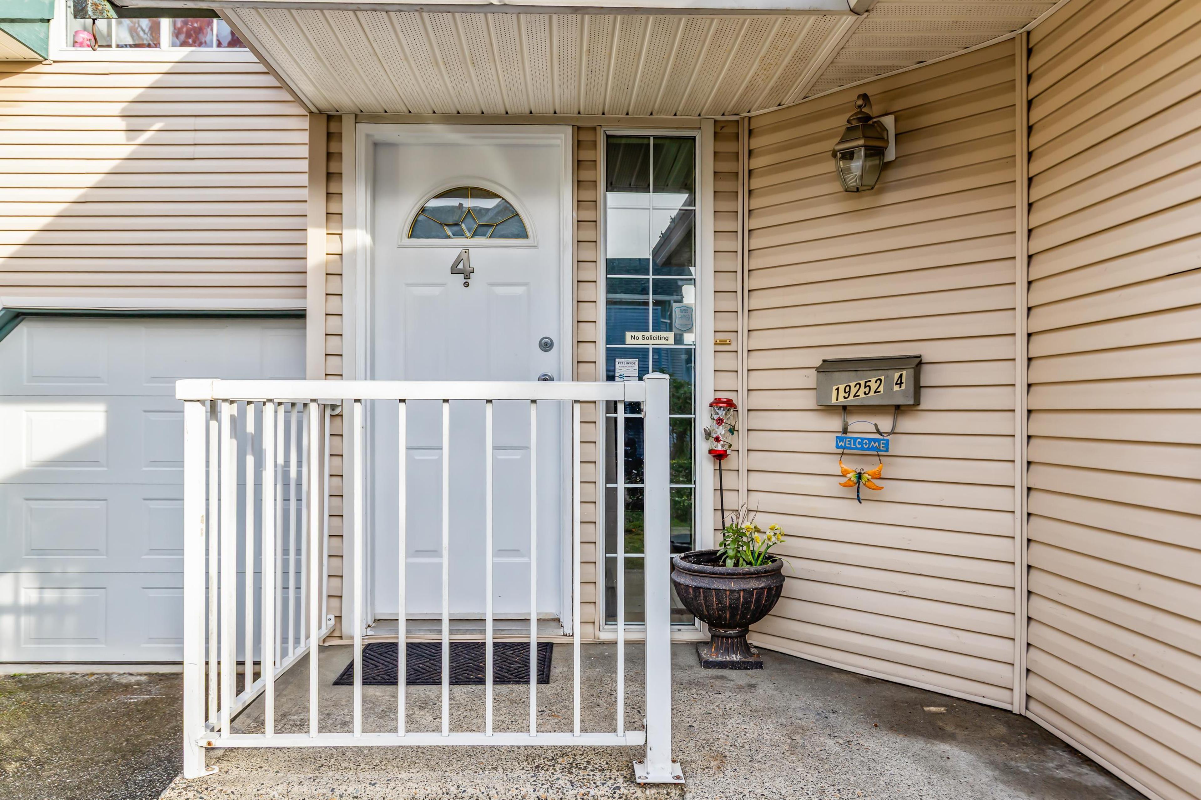 19252 119th Avenue, Pitt Meadows - Exteriors - Photo 1