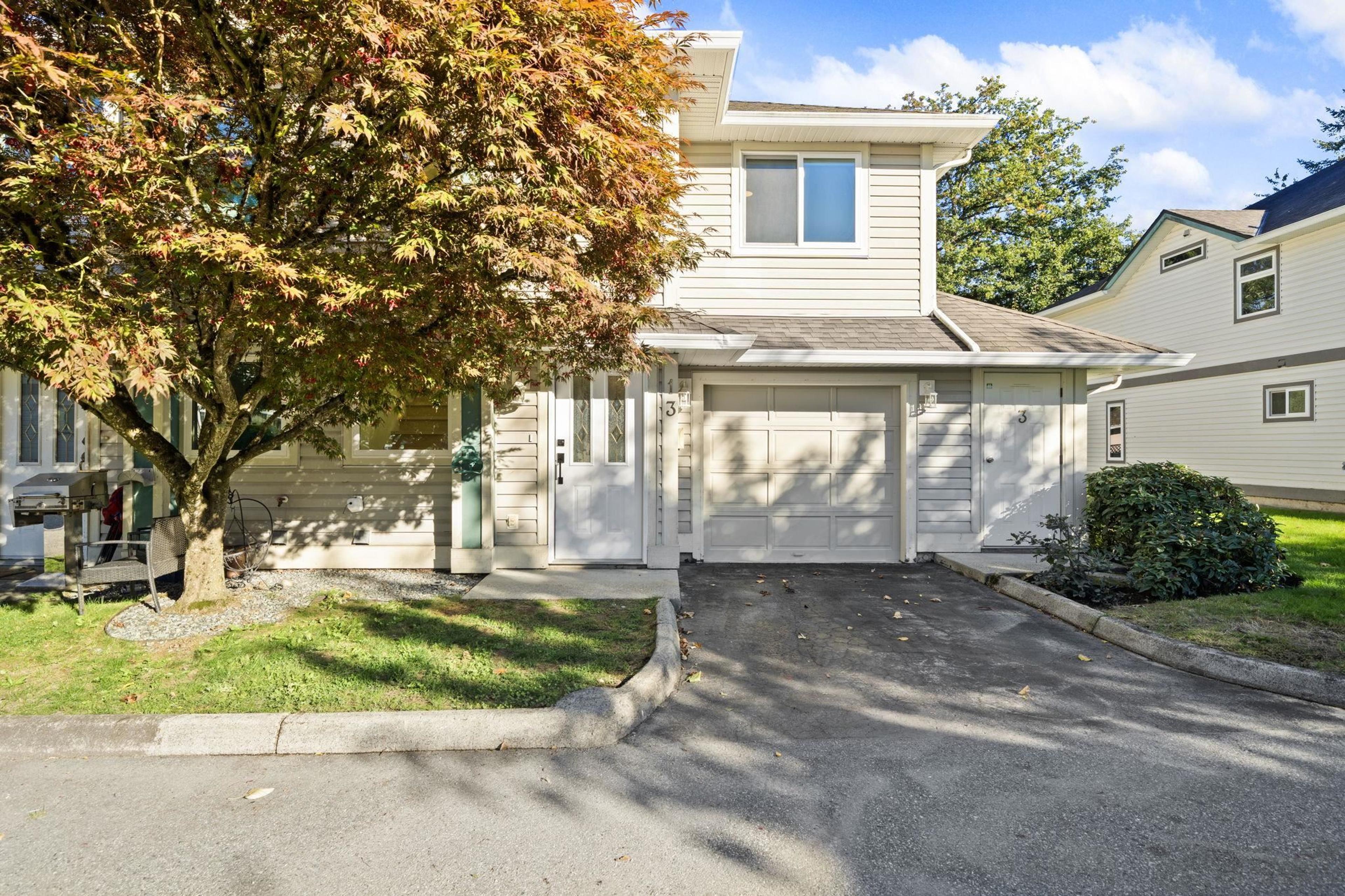 11950 232 Street, Maple Ridge - Exteriors - Photo 1