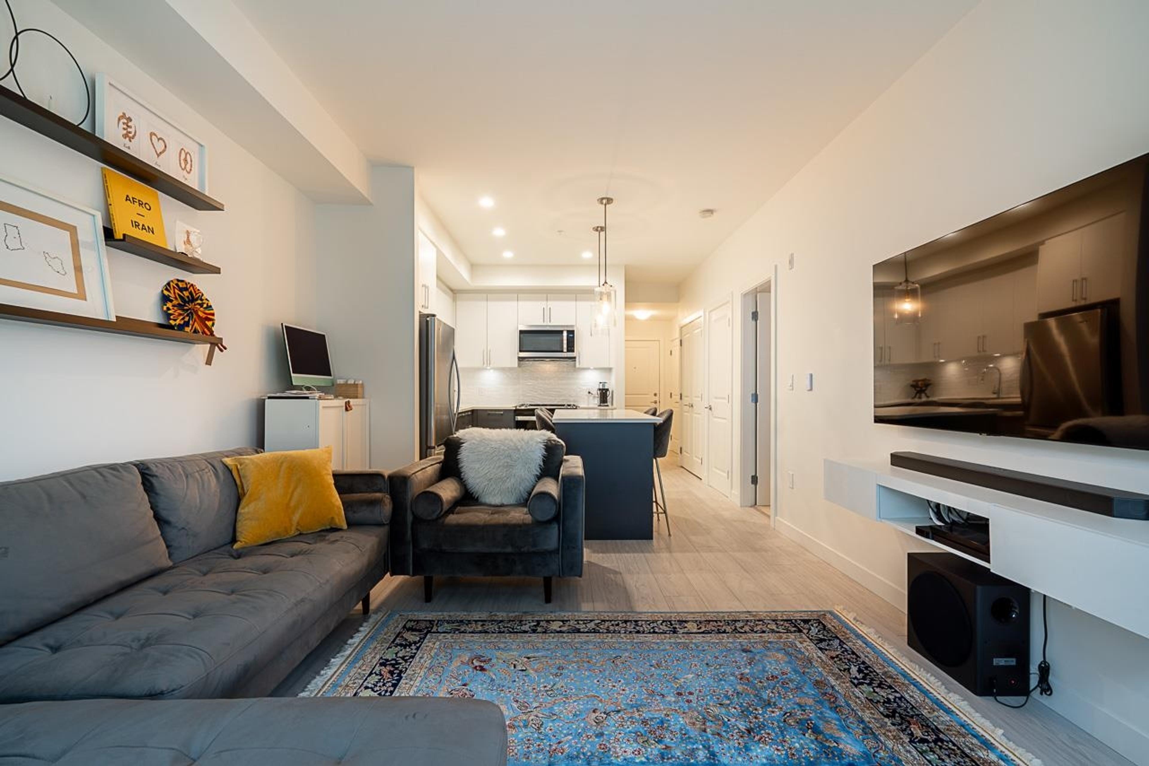 #B228 20834 80 AVENUE - Image 3