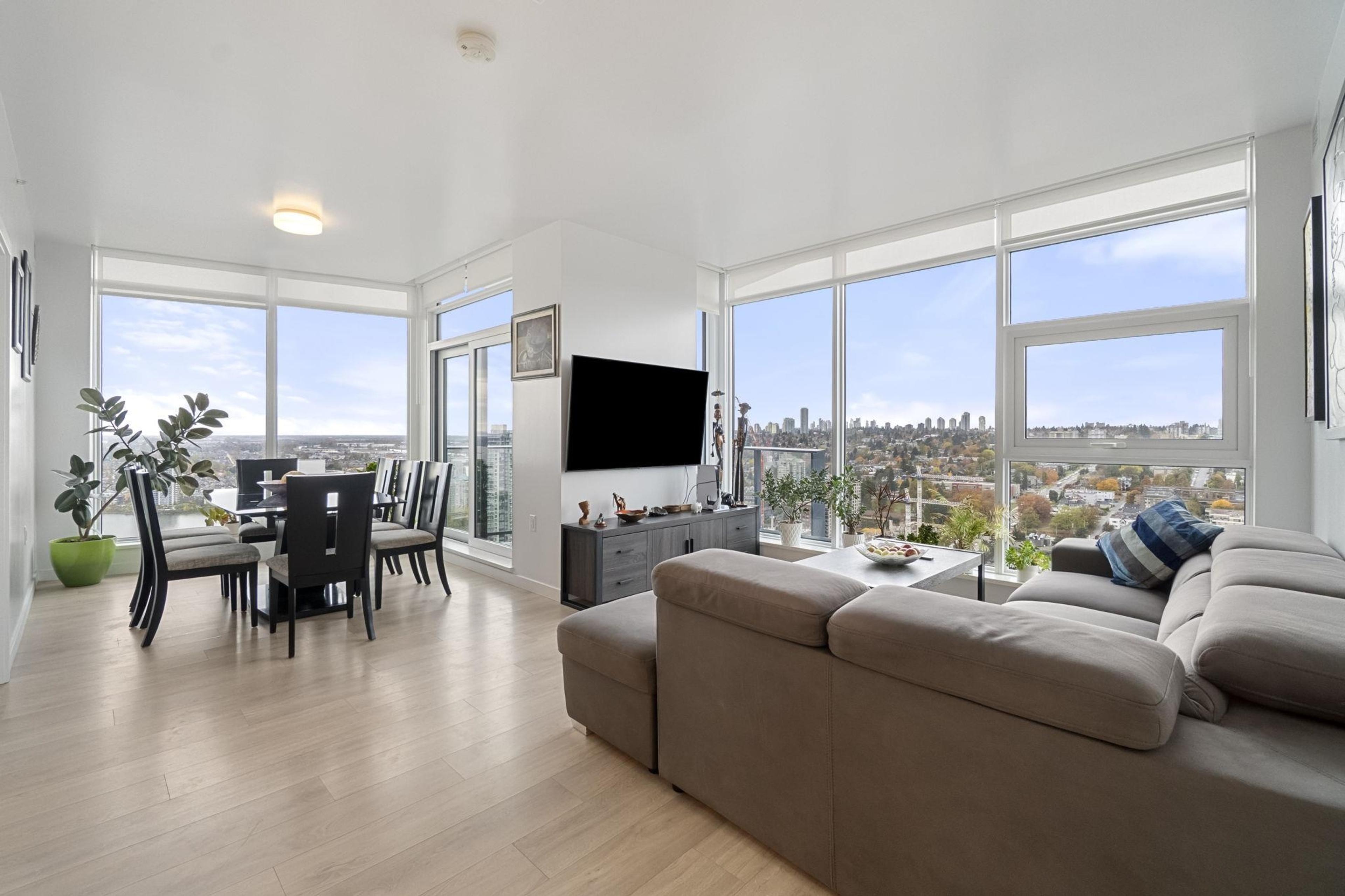 #3503 680 QUAYSIDE DRIVE - Image 3