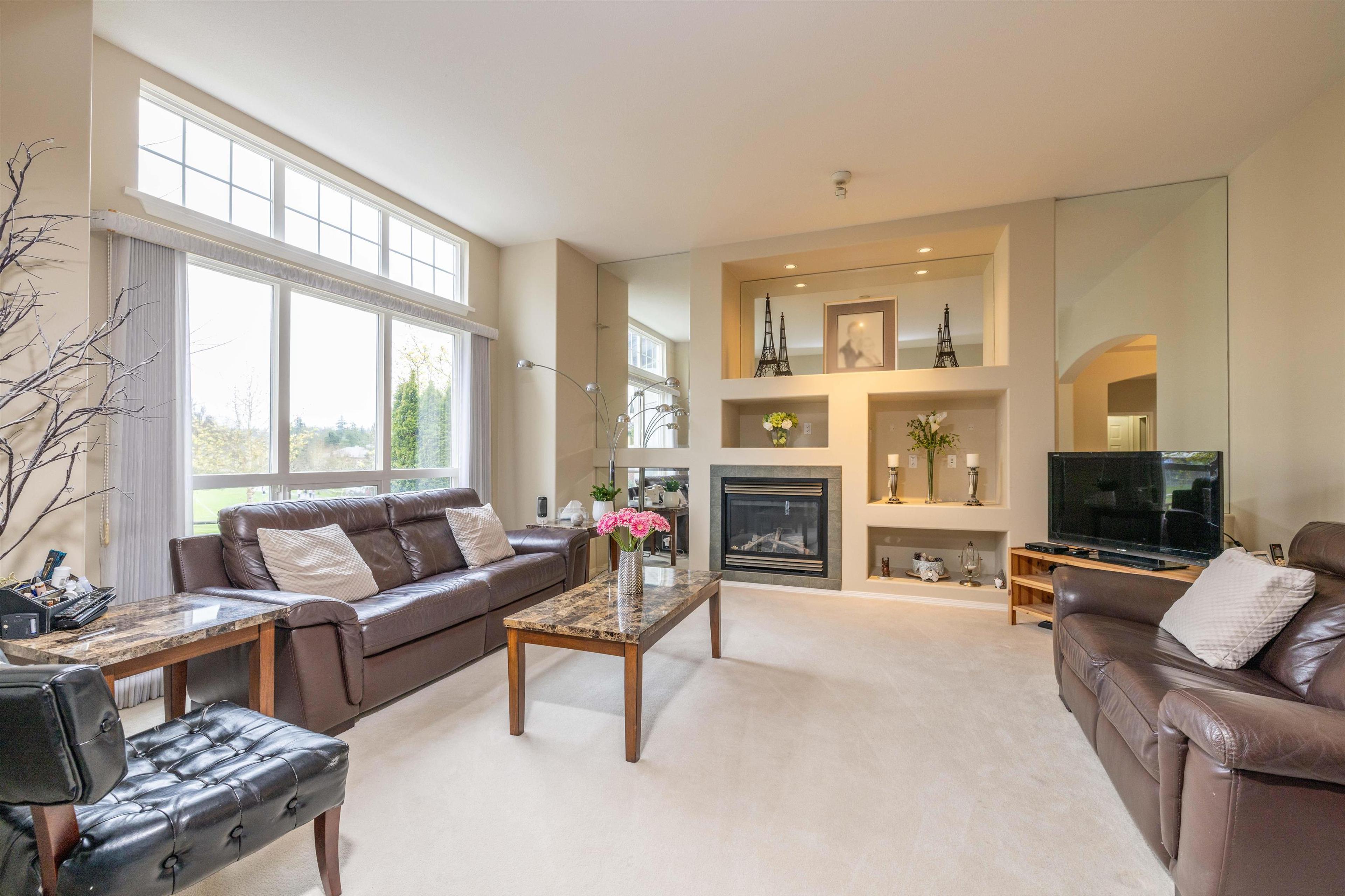 15638 33 AVENUE - Image 3