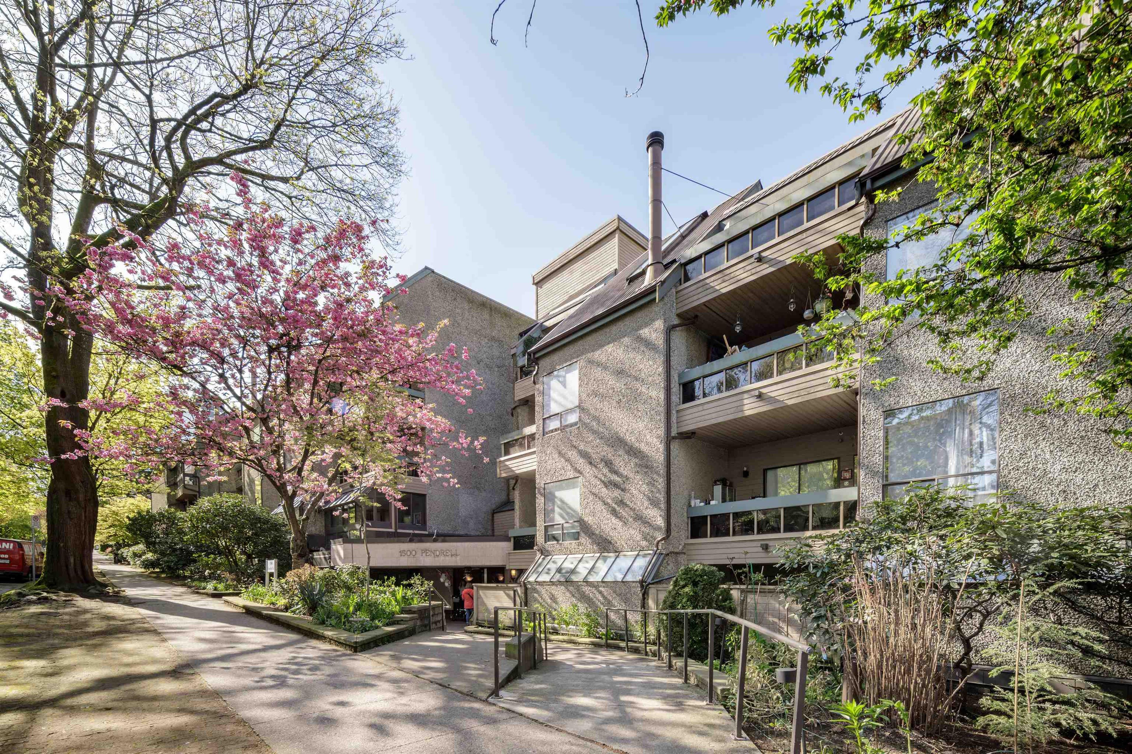 1500 Pendrell Street, Vancouver - Exteriors - Full Complex View - Photo 1