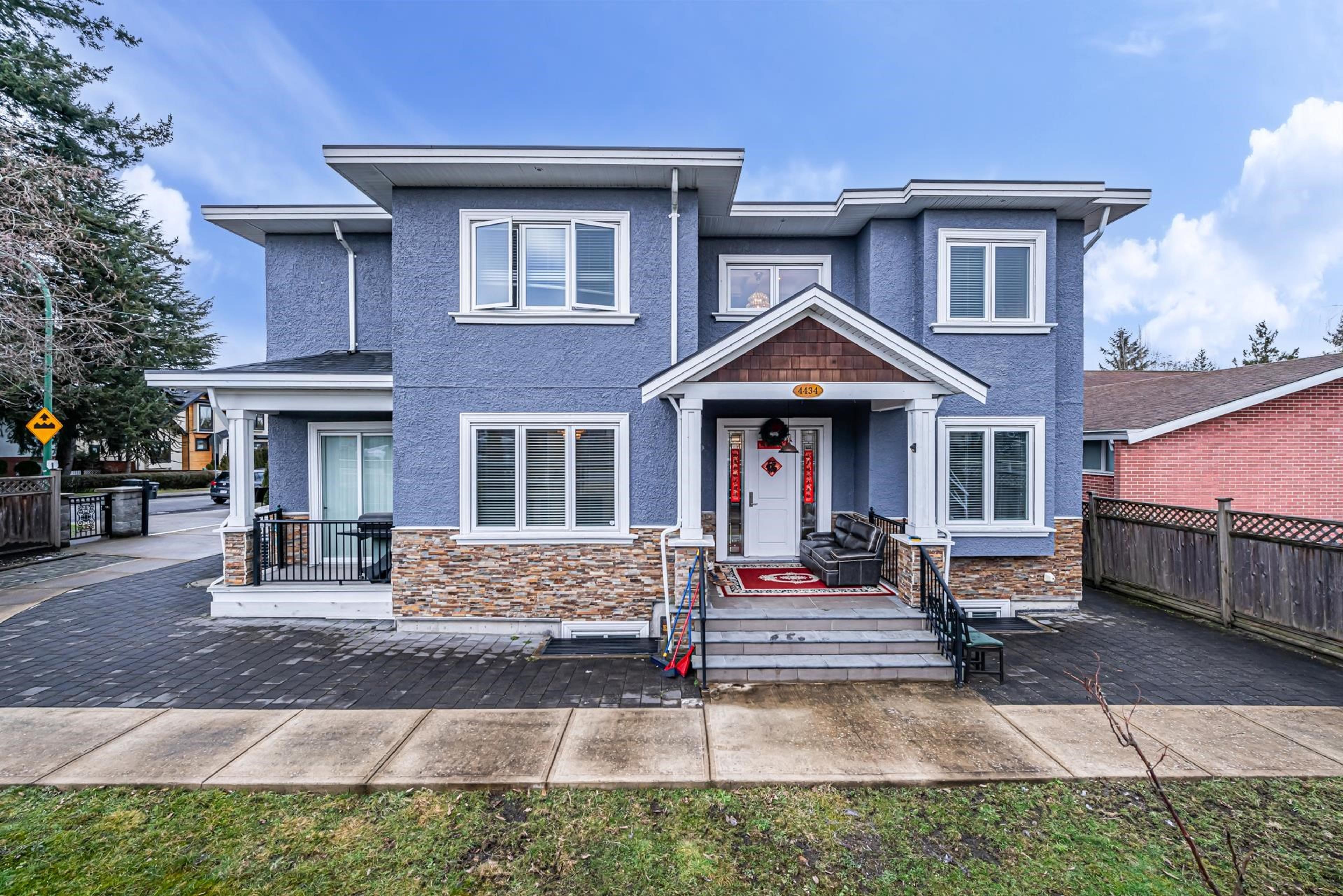 4434 SMITH AVENUE - Main Image