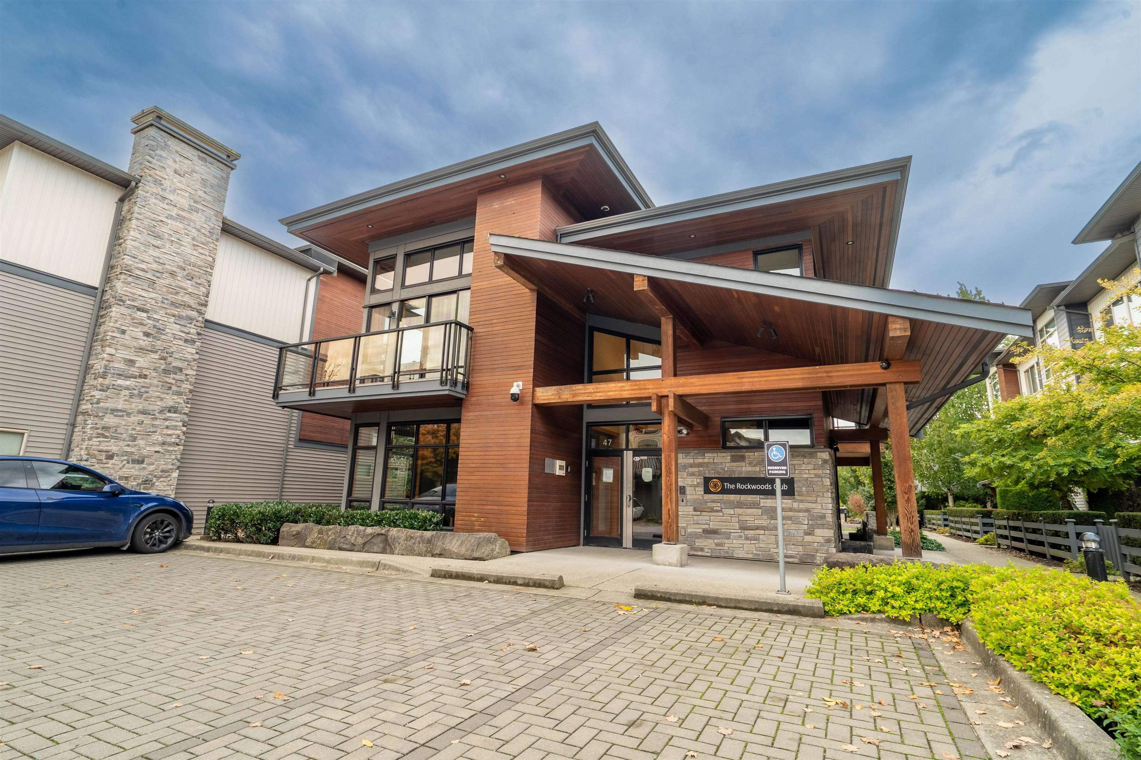 #8 8473 163 STREET - Main Image