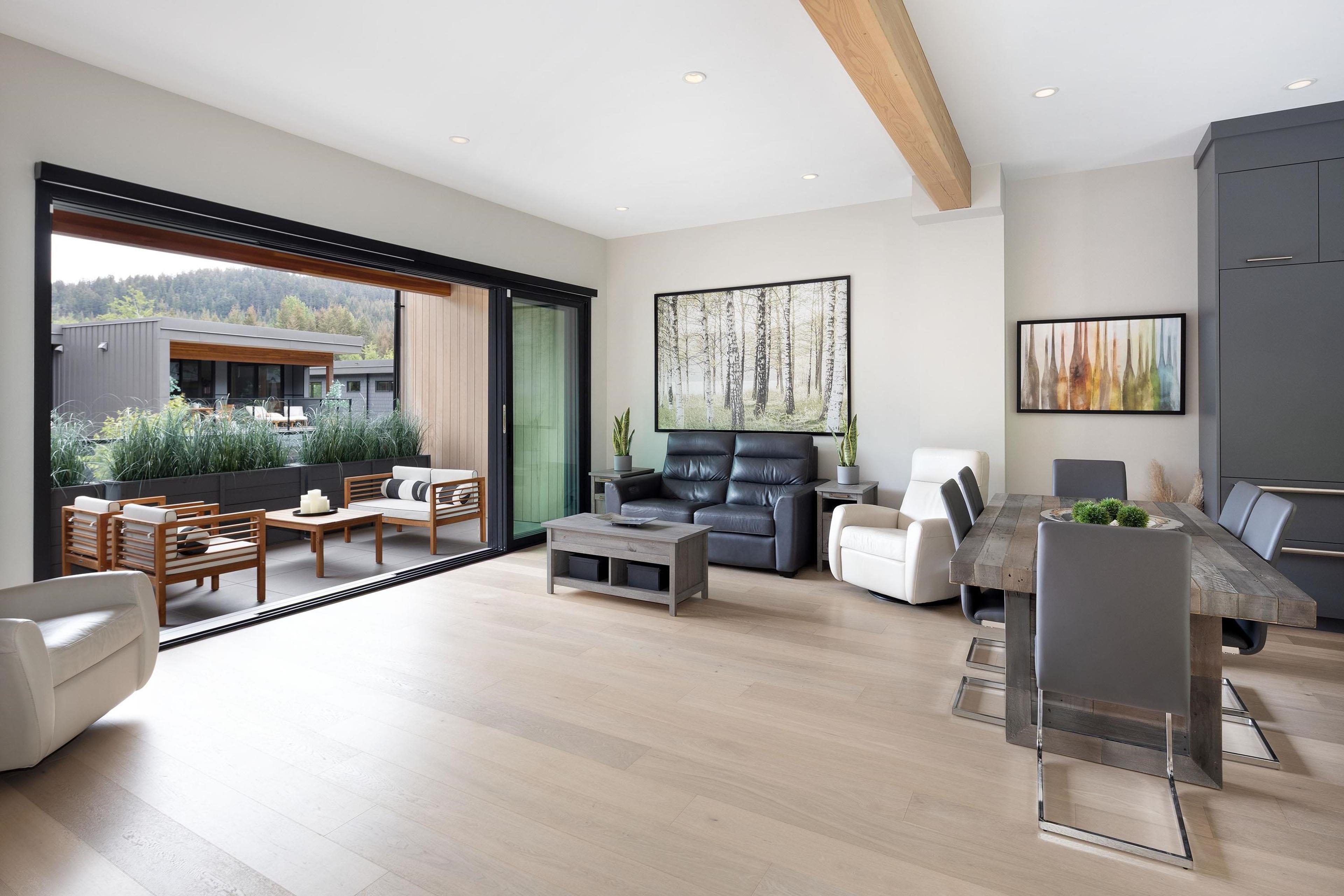 #8 1350 CLOUDBURST DRIVE - Image 3