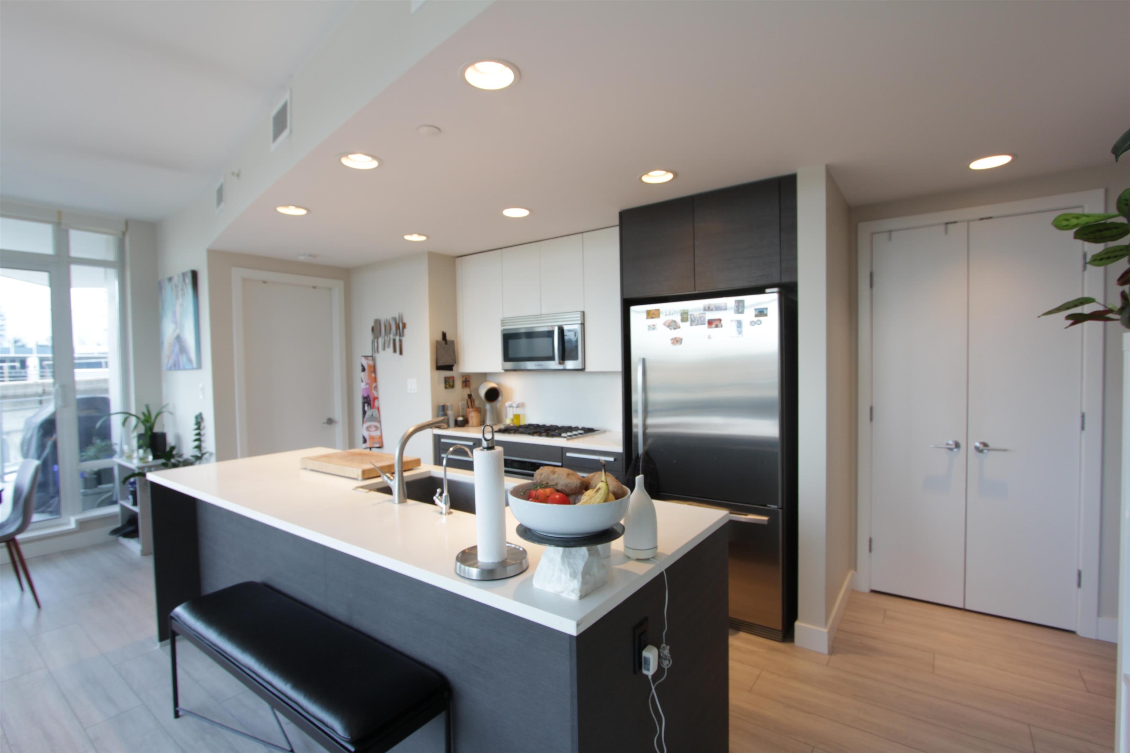 #402 2008 ROSSER AVENUE - Image 3