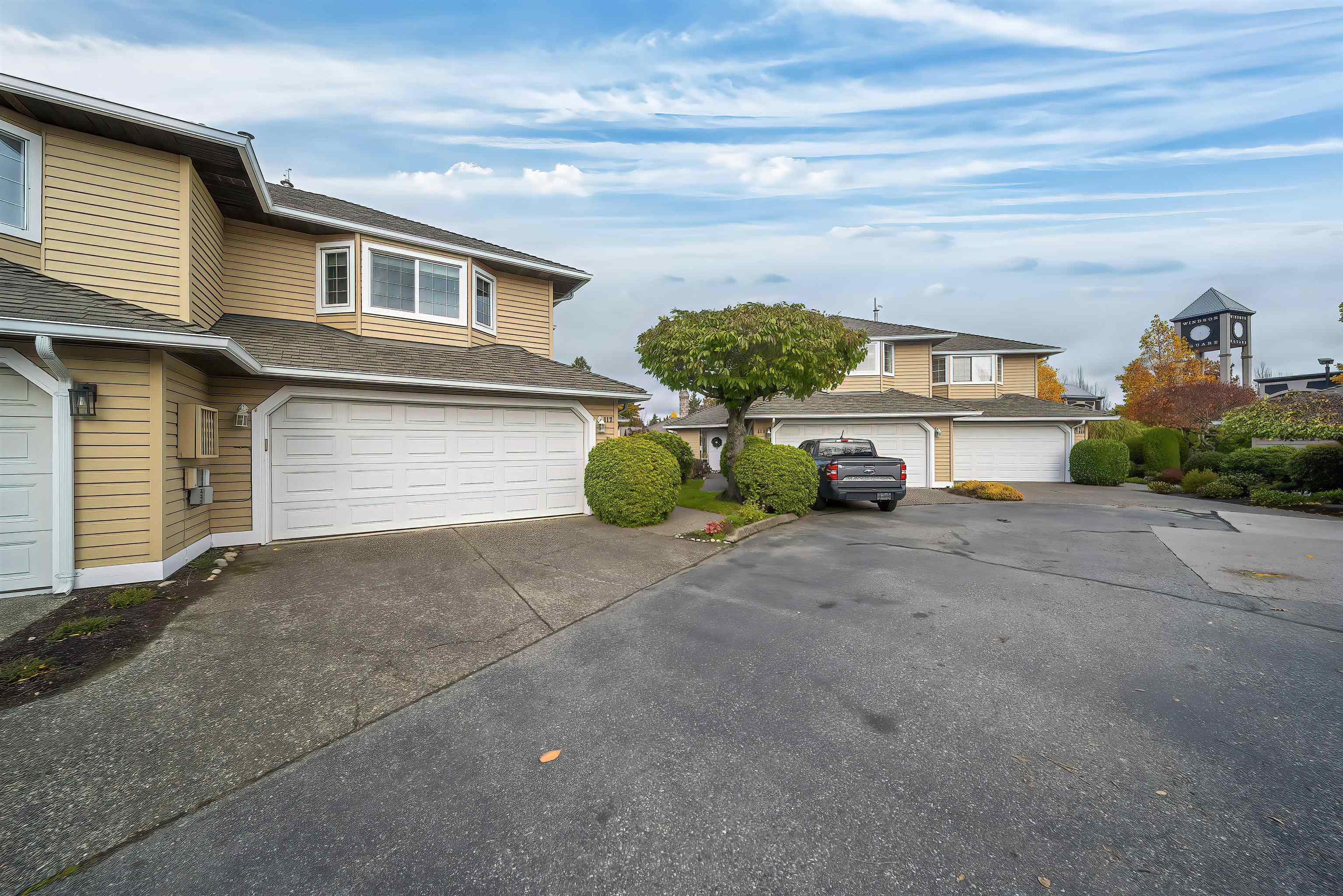 15121 19 Avenue, Surrey - Exteriors - Photo 5