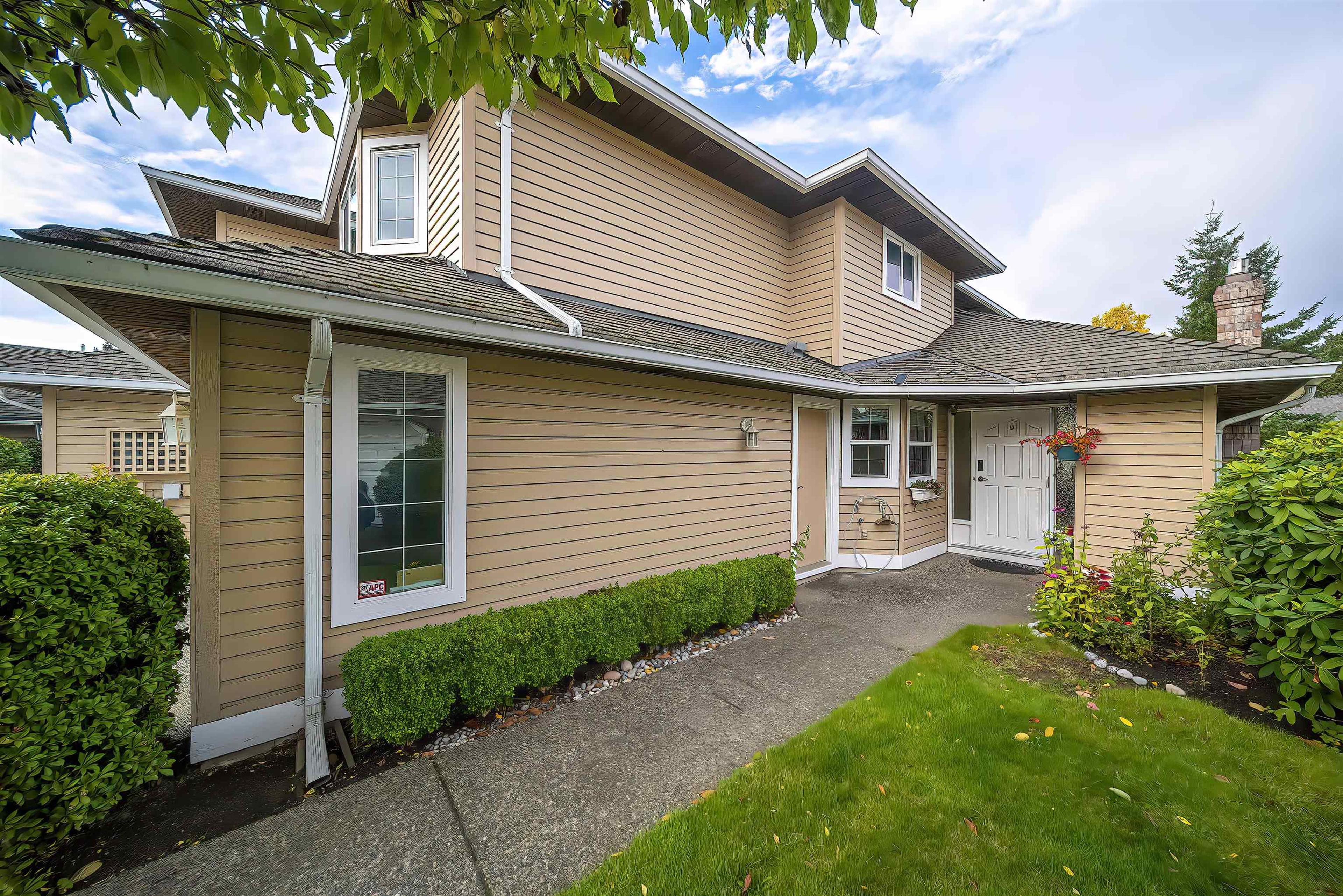 15121 19 Avenue, Surrey - Exteriors - Photo 6