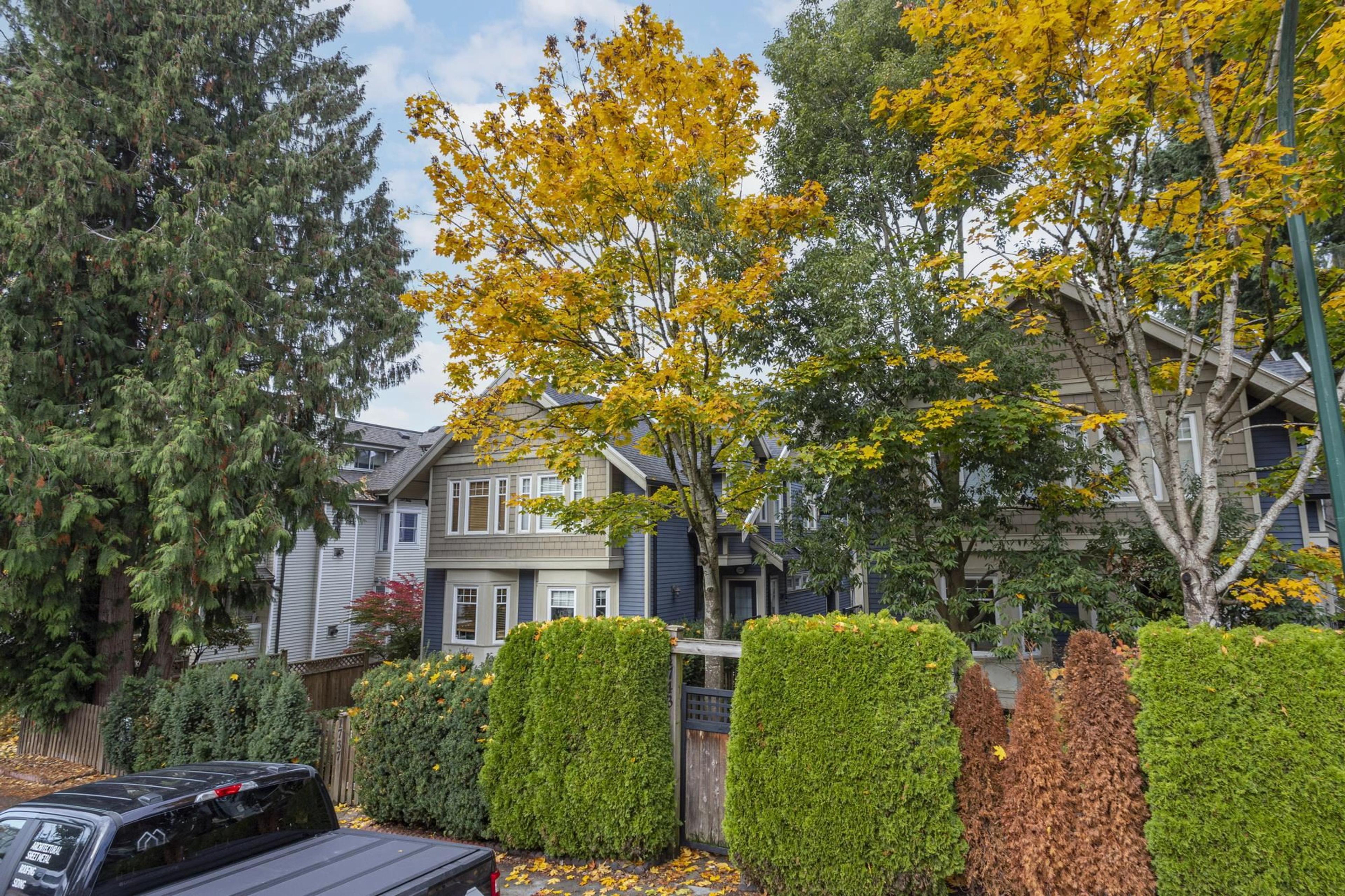 1743 Frances Street, Vancouver - Exteriors - Full Complex View - Photo 5